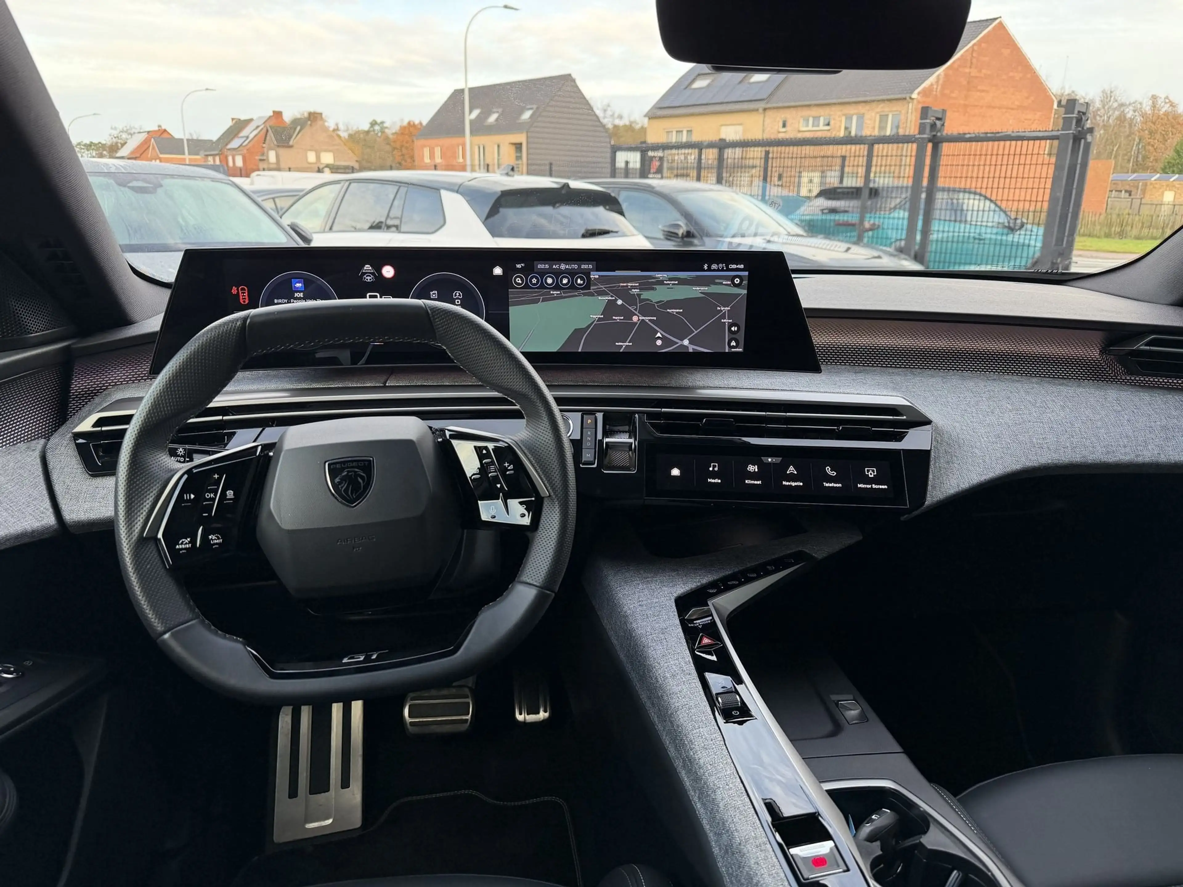Peugeot 3008 GT 1.2T Hybrid *Navi*360° Cam*CarPlay* — photo 15
