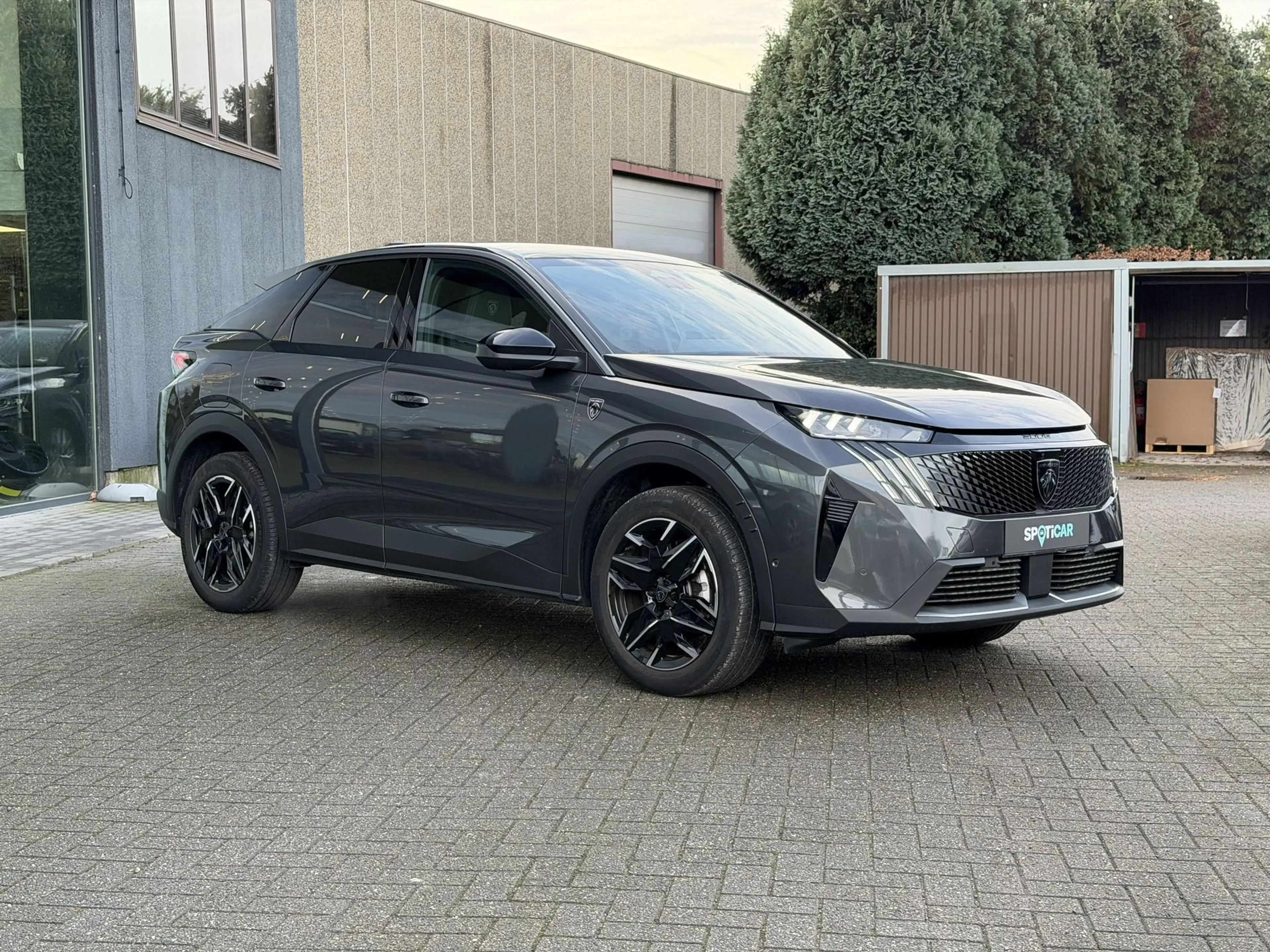 Peugeot 3008 GT 1.2T Hybrid *Navi*360° Cam*CarPlay* — photo 2
