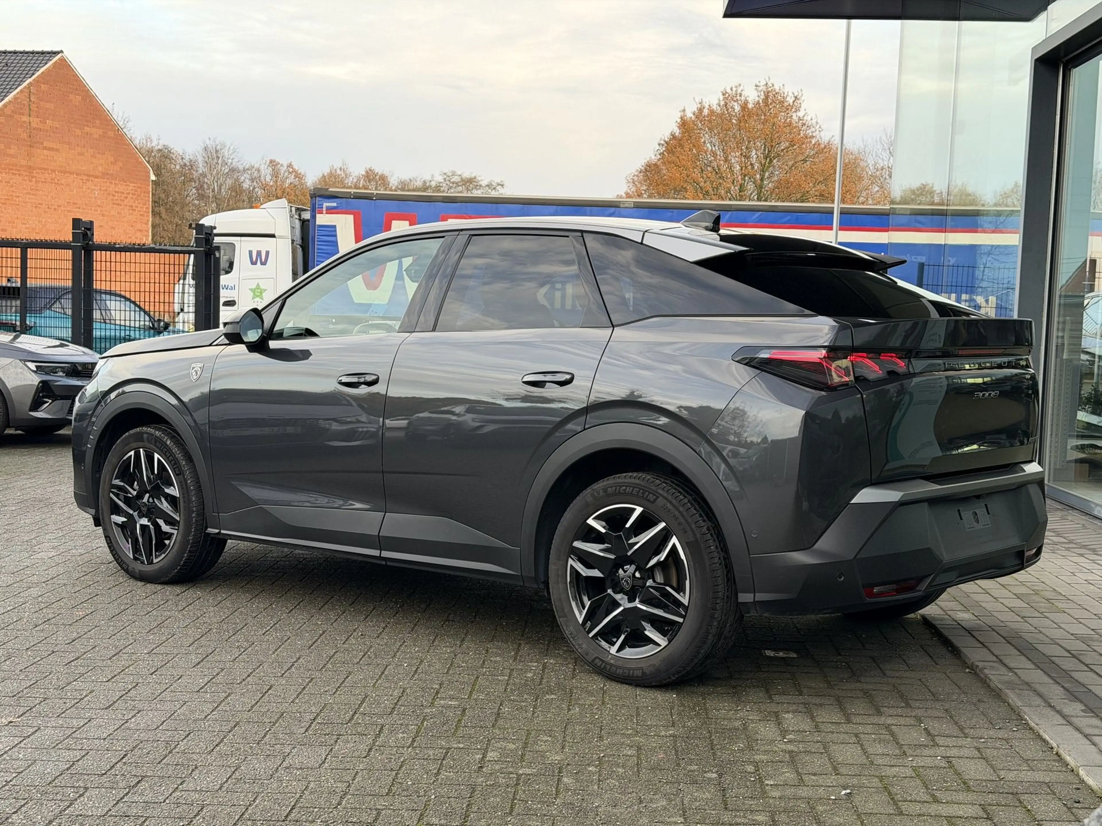 Peugeot 3008 GT 1.2T Hybrid *Navi*360° Cam*CarPlay* — photo 3