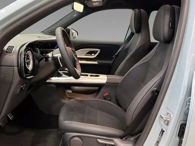 Mercedes-Benz GLB Class view 8