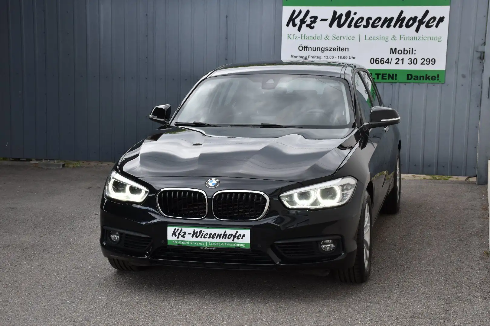 BMW 118 - 118 d Advantage Automatik / Sitzheizung / F Schwarz - 2