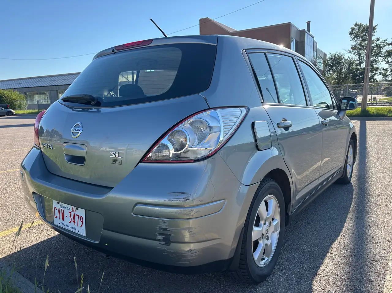 Nissan Versa fotografie Nissan Versa