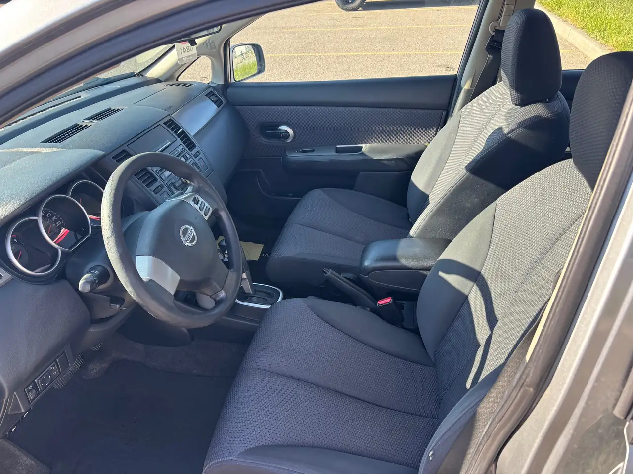 Nissan Versa fotografie Nissan Versa