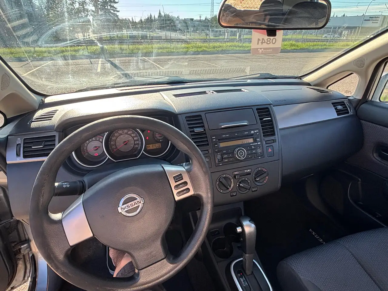 Nissan Versa fotografie Nissan Versa