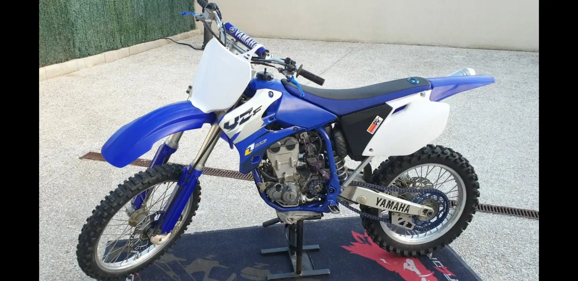 Yamaha YZ 450 Bleu - 1