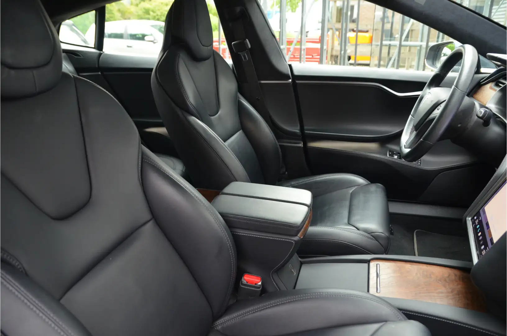 Tesla Model S Long Range Raven, Adaptive Suspension Grijs - 2