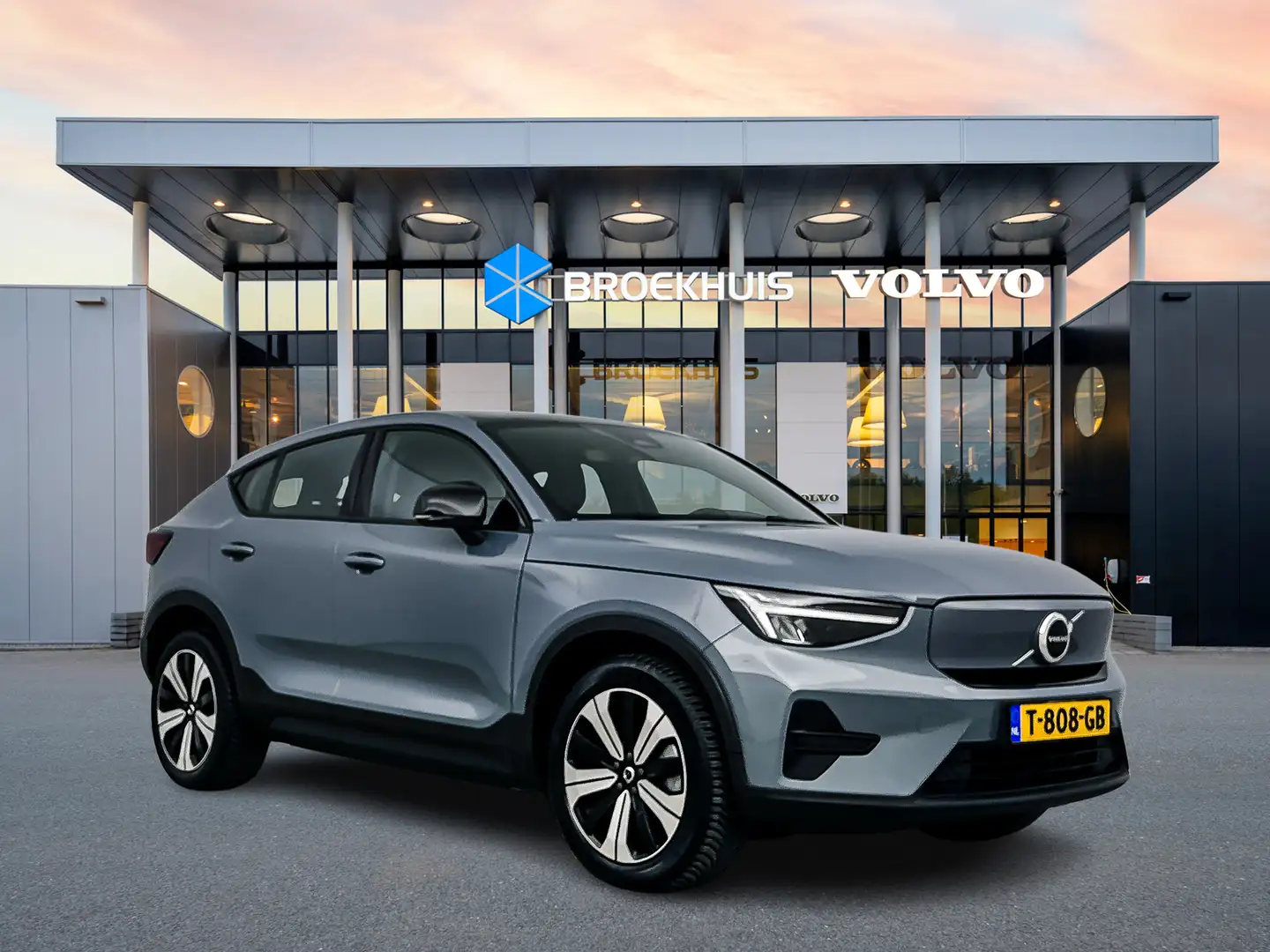 Volvo C40 Single Motor Core 69kWh | 19" Allseason | Stoel/st Grau - 2