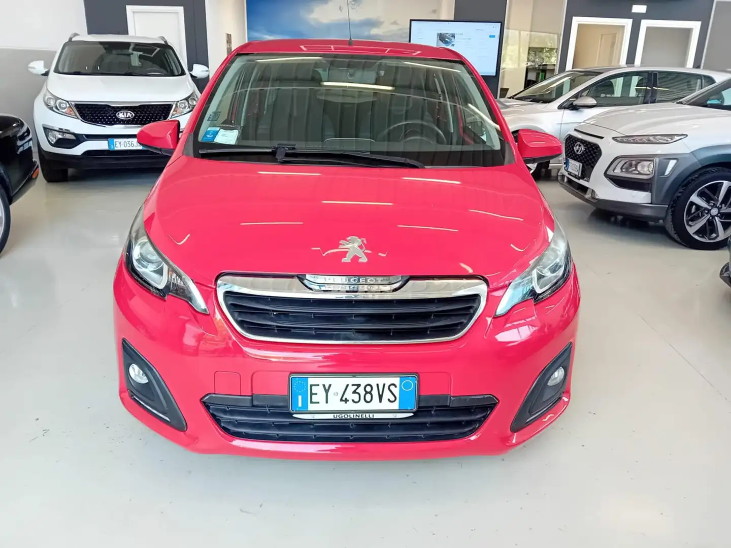 Peugeot 108 108 5p 1.0 12v Allure Rosso - 2