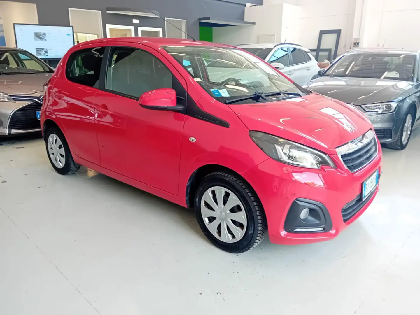 Peugeot 108 108 5p 1.0 12v Allure Rosso - 1