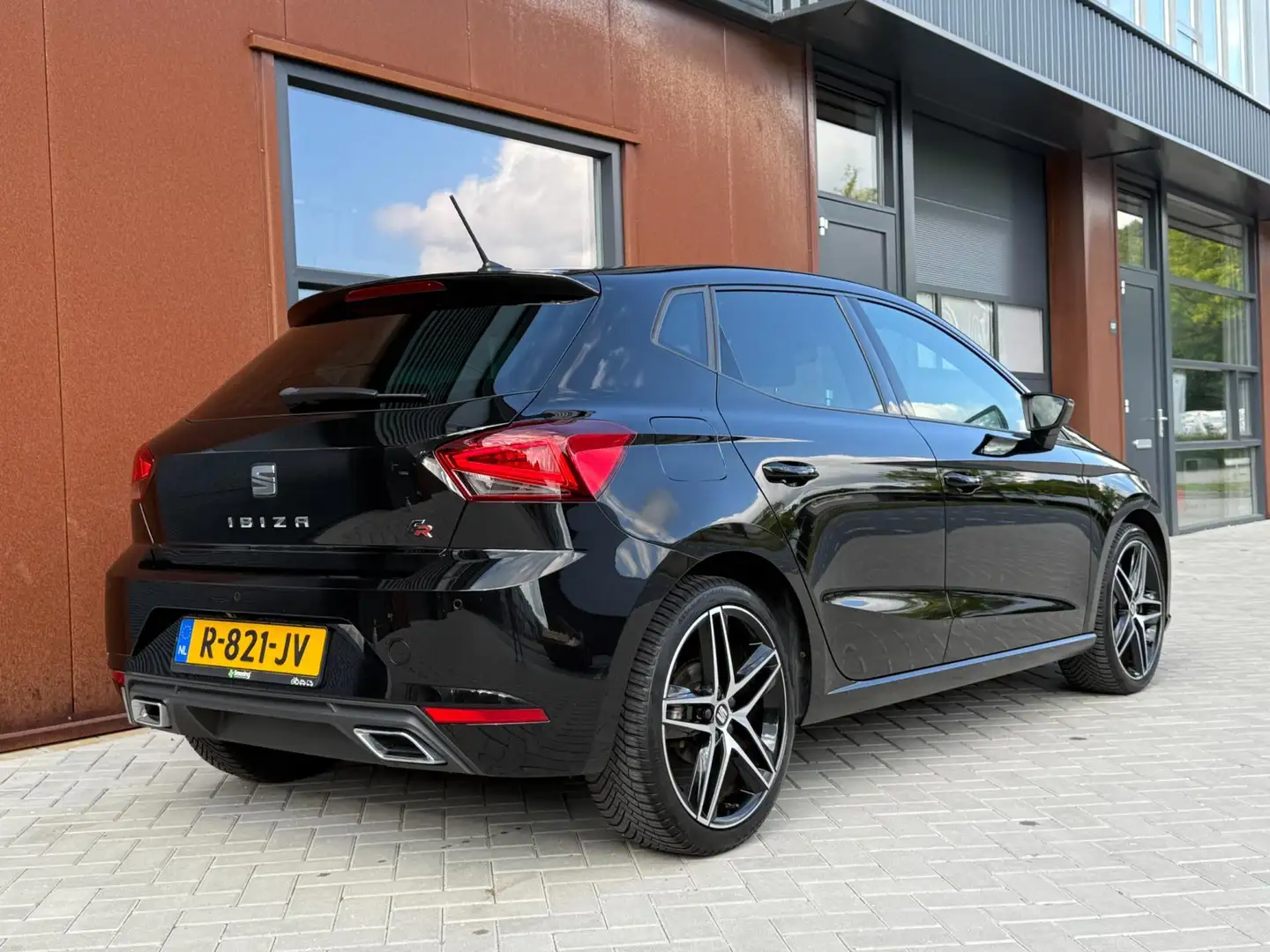 SEAT Ibiza 1.0 TSI FR Business Intense Plus | DEALER | Virtua Noir - 2