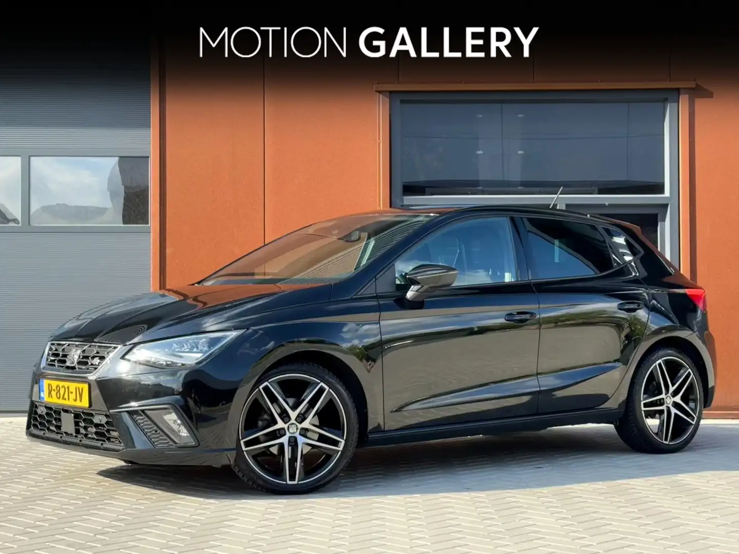 SEAT Ibiza 1.0 TSI FR Business Intense Plus | DEALER | Virtua Zwart - 1