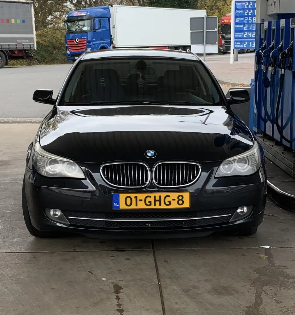 BMW 530 530i Business Line LCI facelift Noir - 1