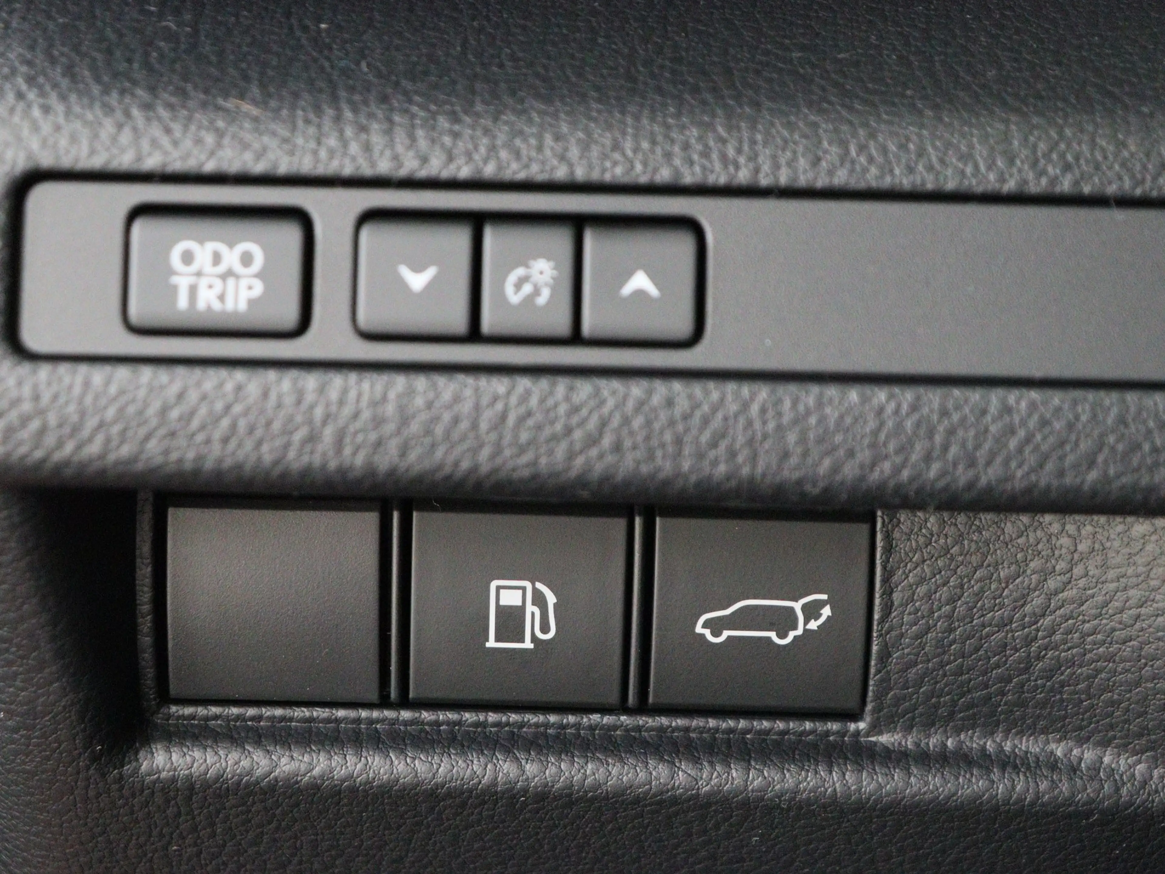 Lexus LBX Emotion 2WD Advanced Pack | HUD | 360 Camera — photo 14