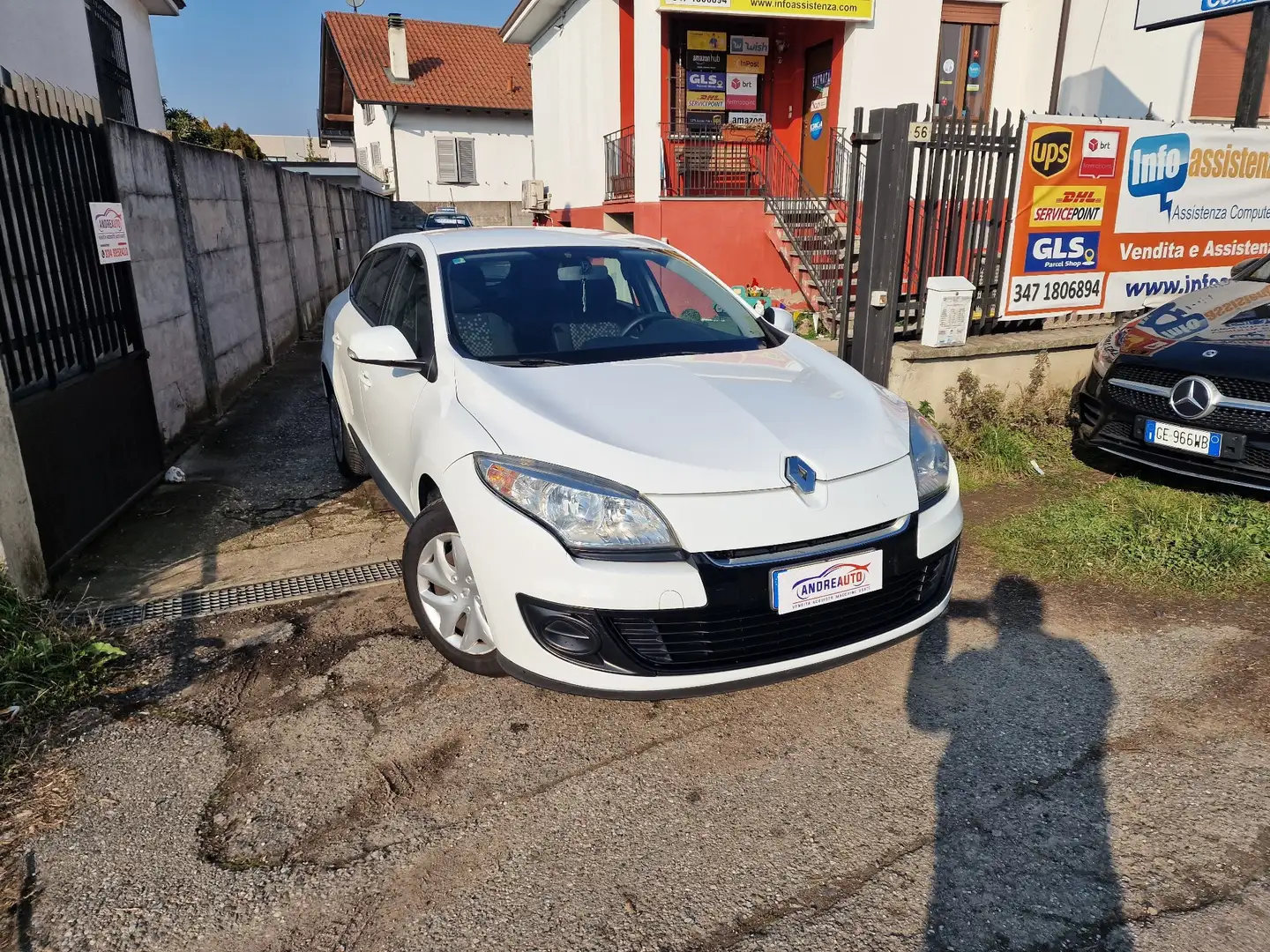 Renault Megane SporTour 1.5 dci Wave 110cv Weiß - 1
