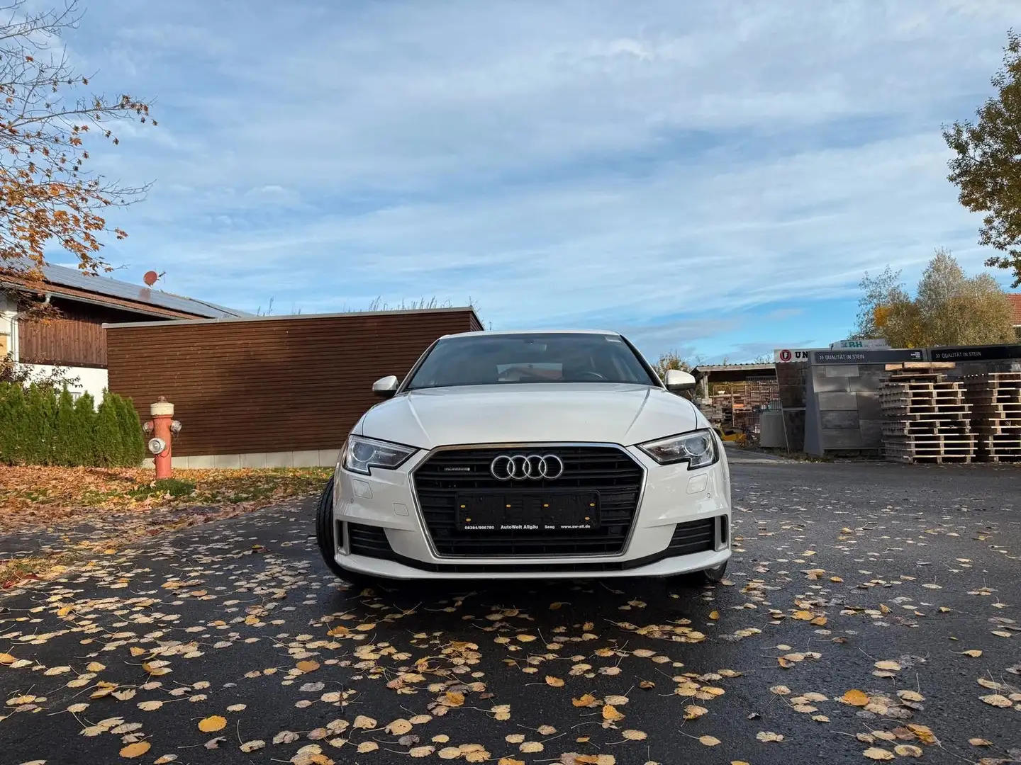 Audi A3 Sportback 40 TFSI quattro sport / LEDER / NAV Weiß - 2
