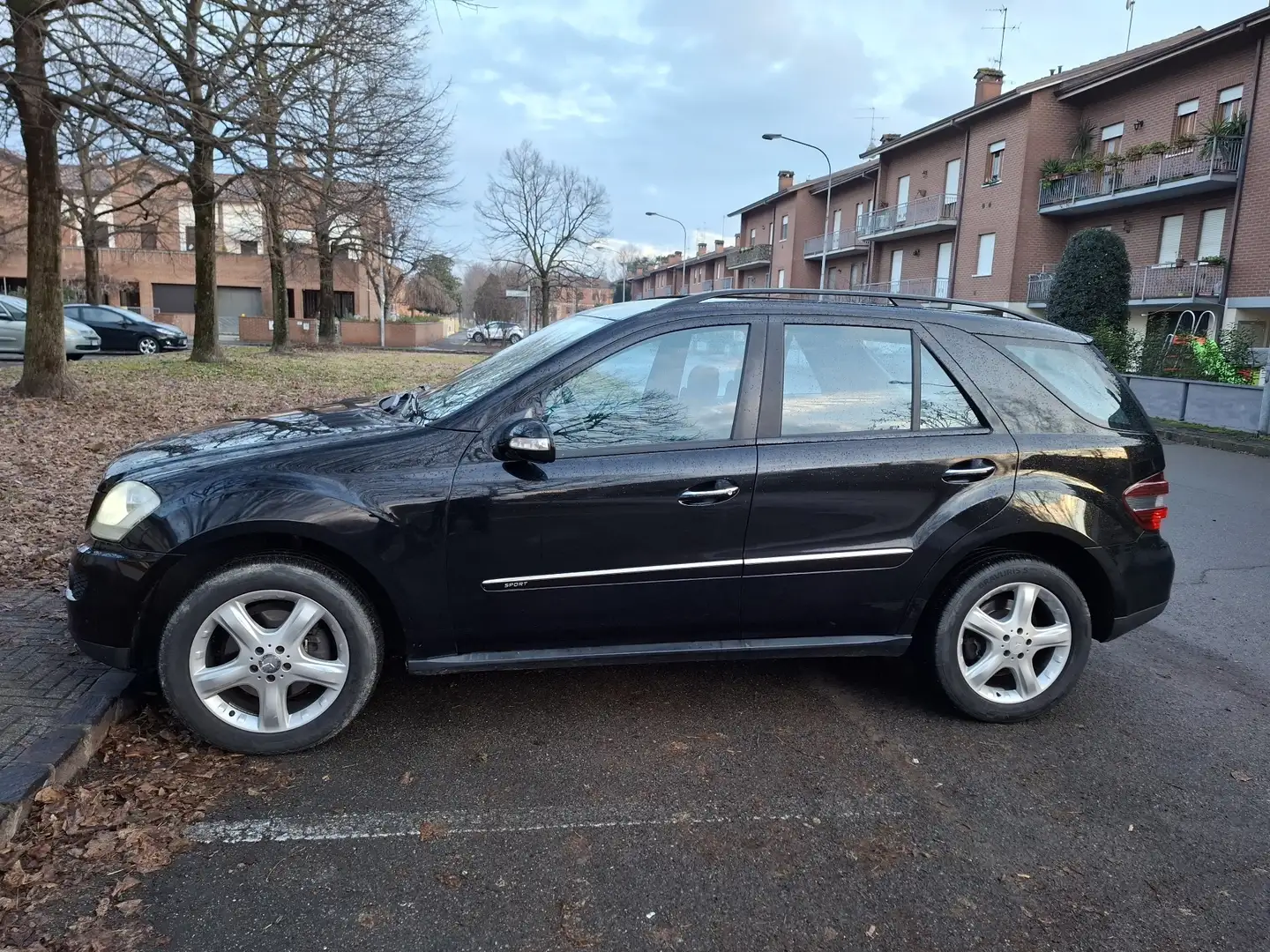 Mercedes-Benz ML 280 CDI 4Matic 7G-TRONIC DPF Edition 10 - 1