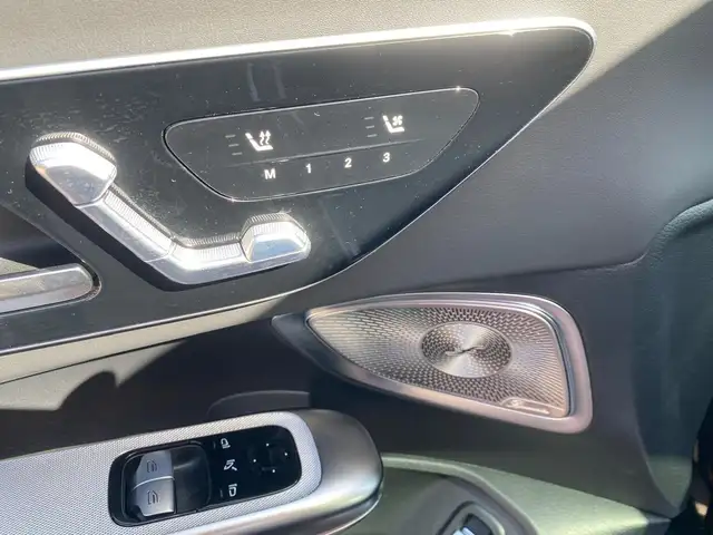 Mercedes-Benz Cle view 8