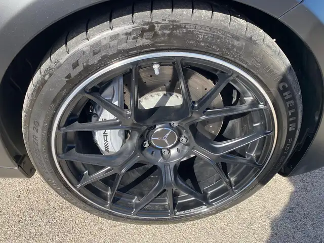 Mercedes-Benz Cle view 5