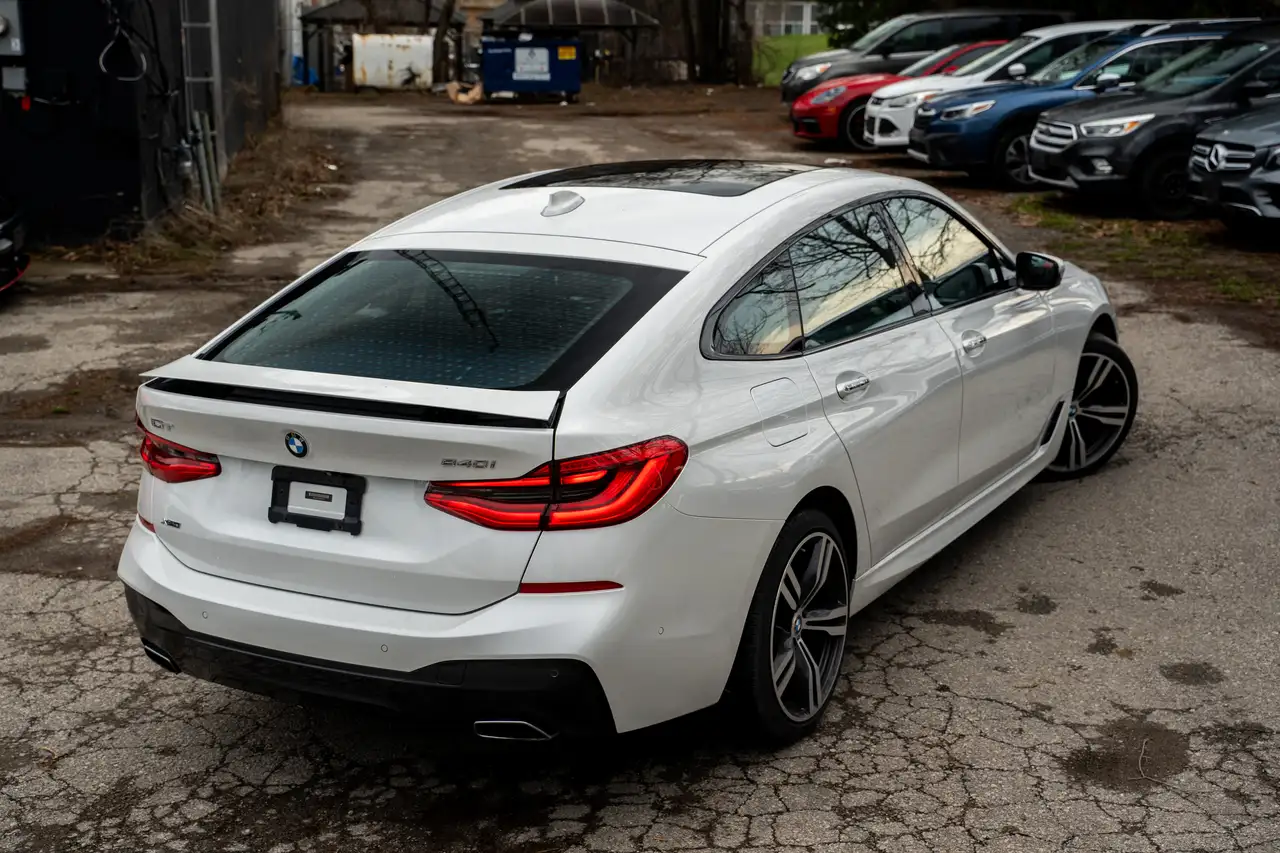 BMW 6 Series снимка BMW 6 Series