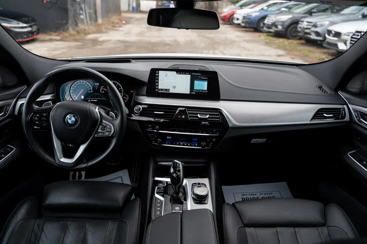 BMW 6 Series снимка BMW 6 Series