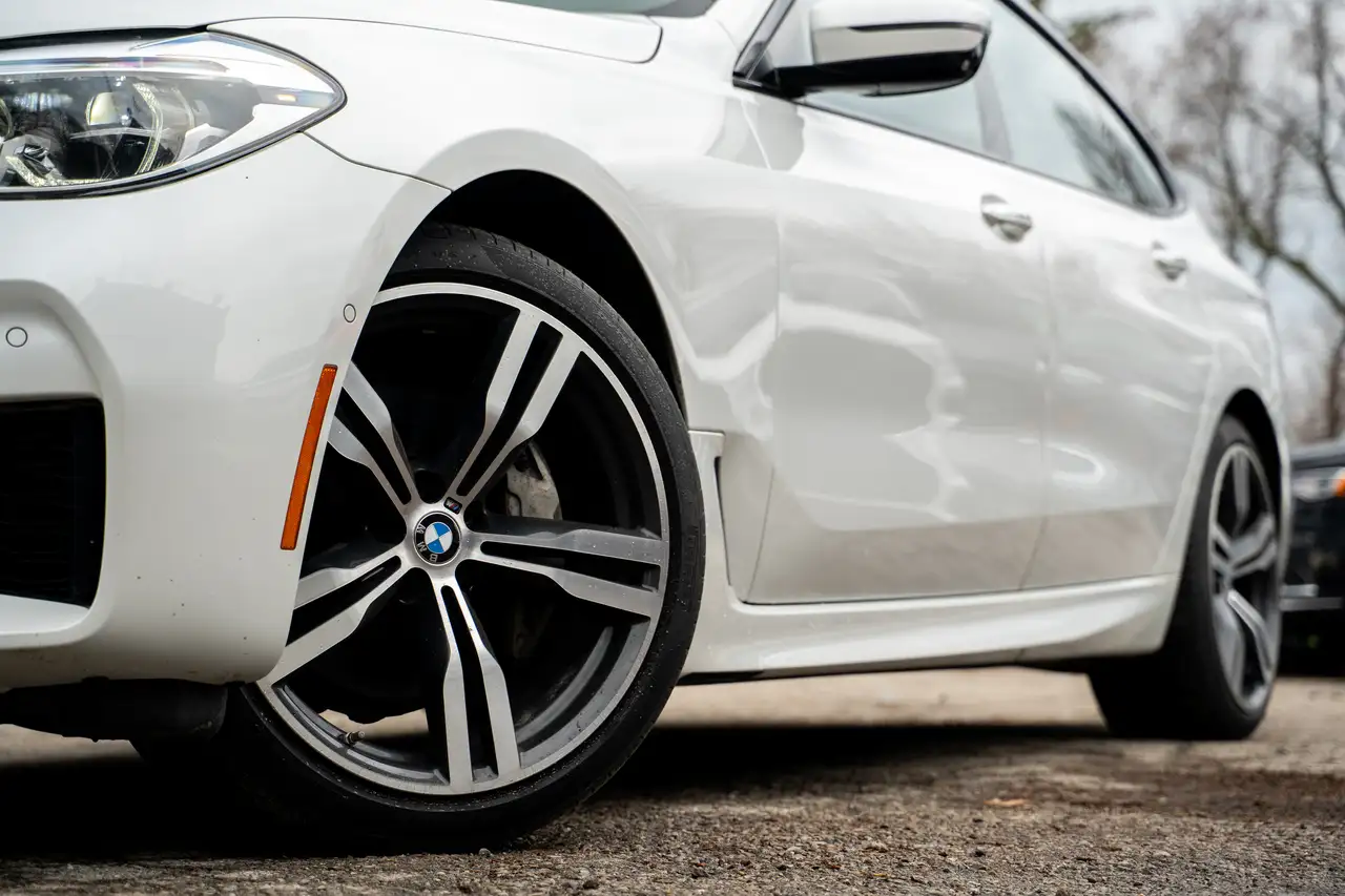 BMW 6 Series снимка BMW 6 Series