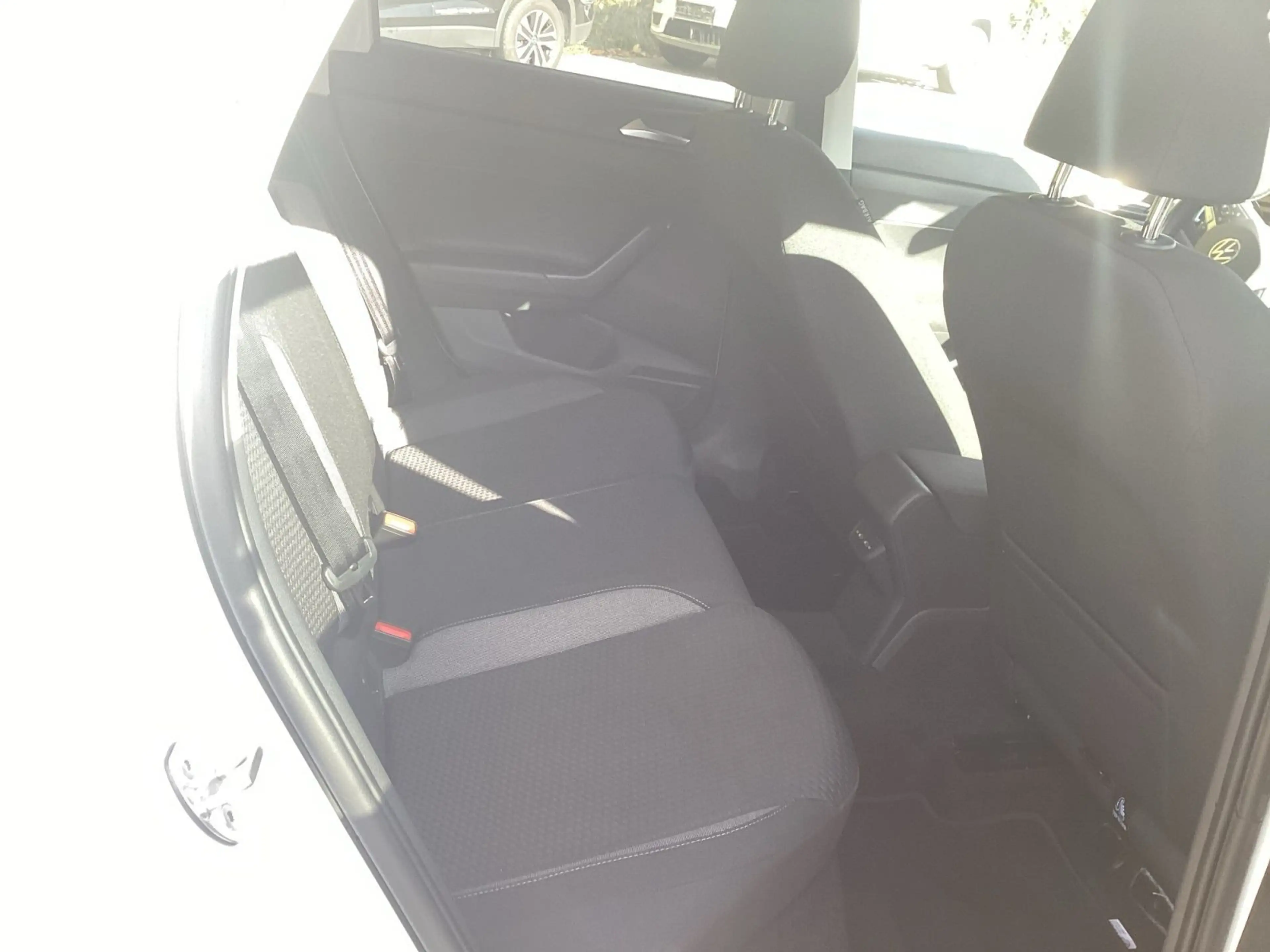 Volkswagen Polo 1.0 TSI DSG Life Navi LED Kamera — photo 14