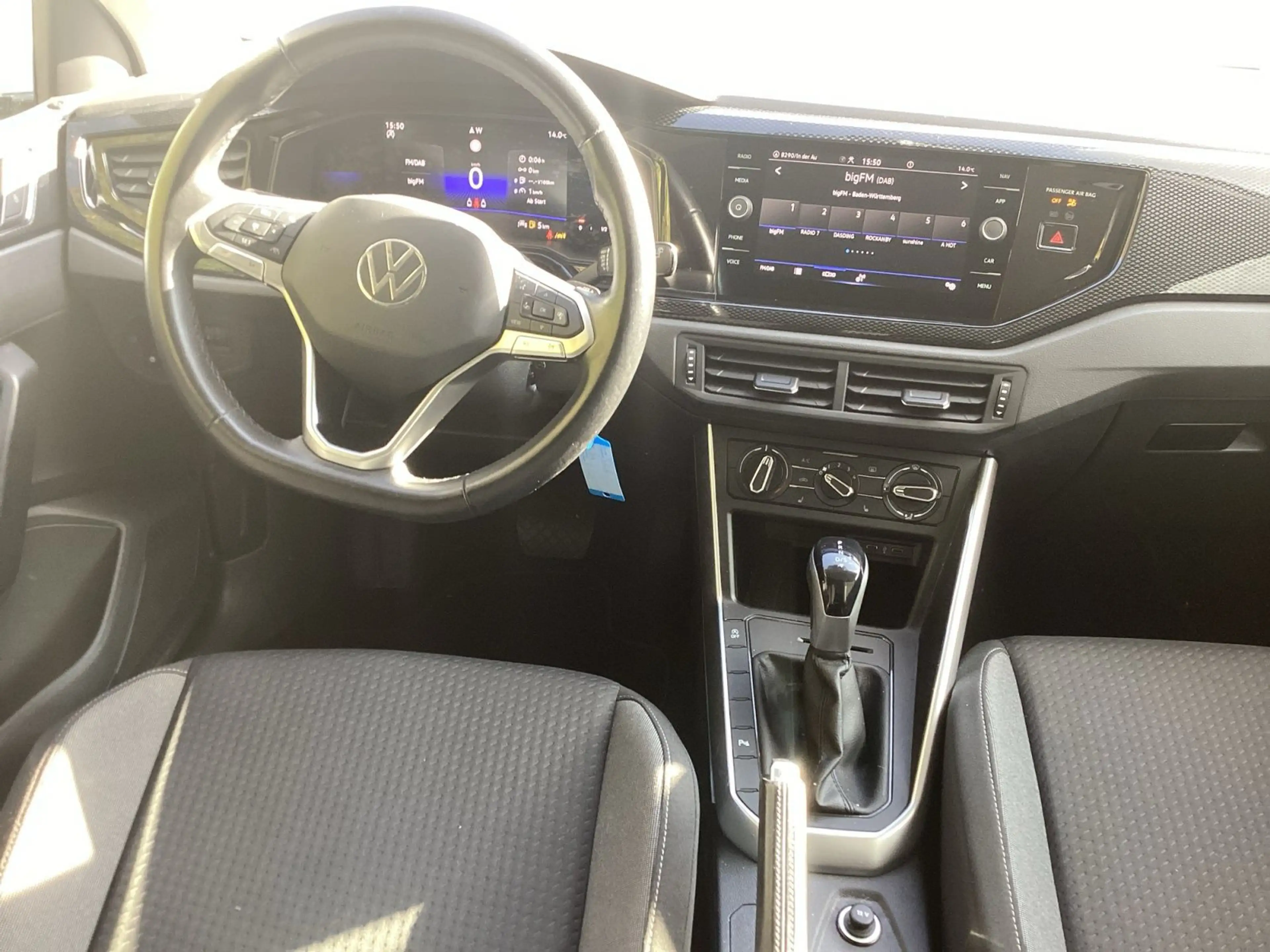 Volkswagen Polo 1.0 TSI DSG Life Navi LED Kamera — photo 11