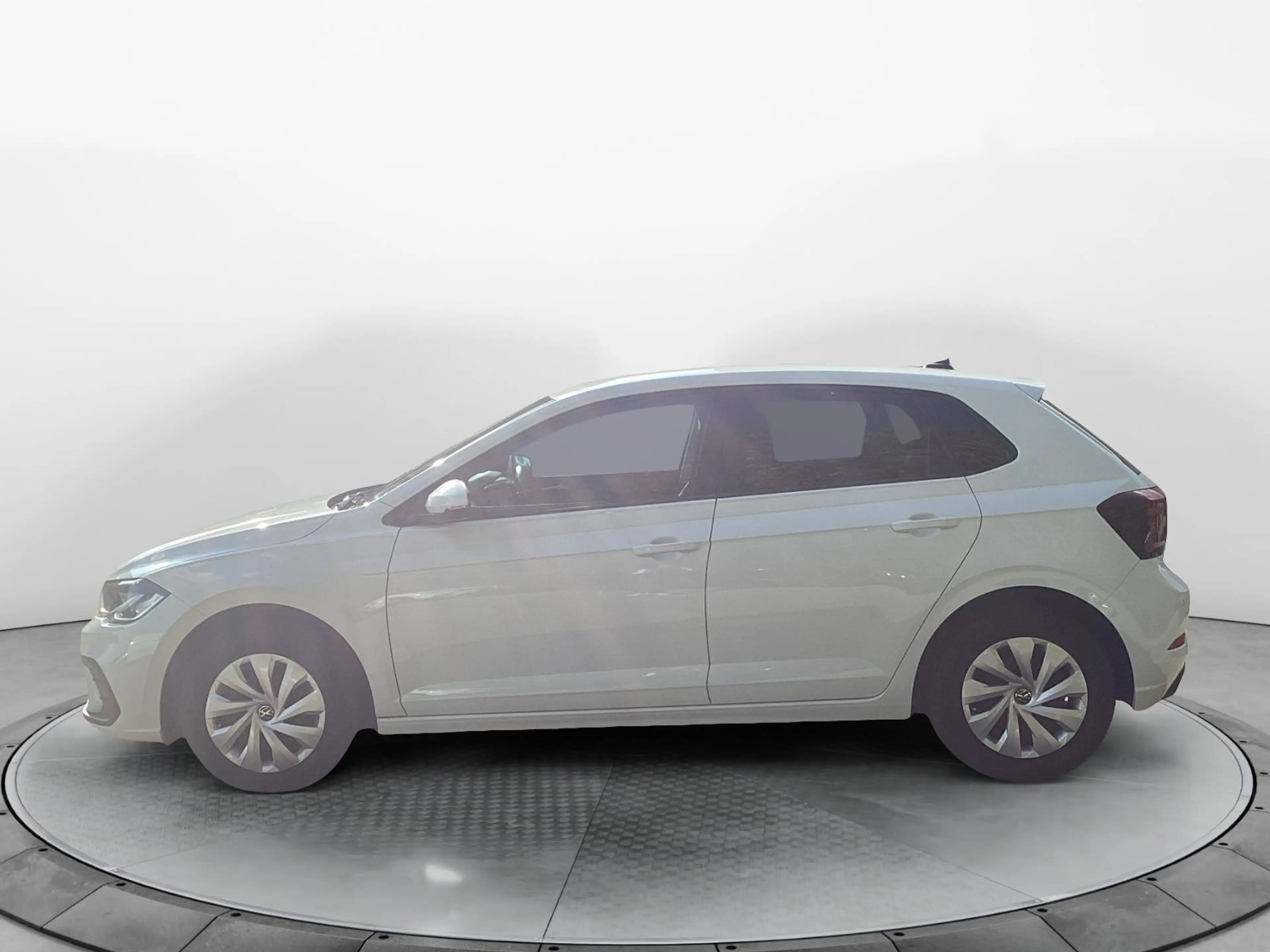 Volkswagen Polo 1.0 TSI DSG Life Navi LED Kamera — photo 3