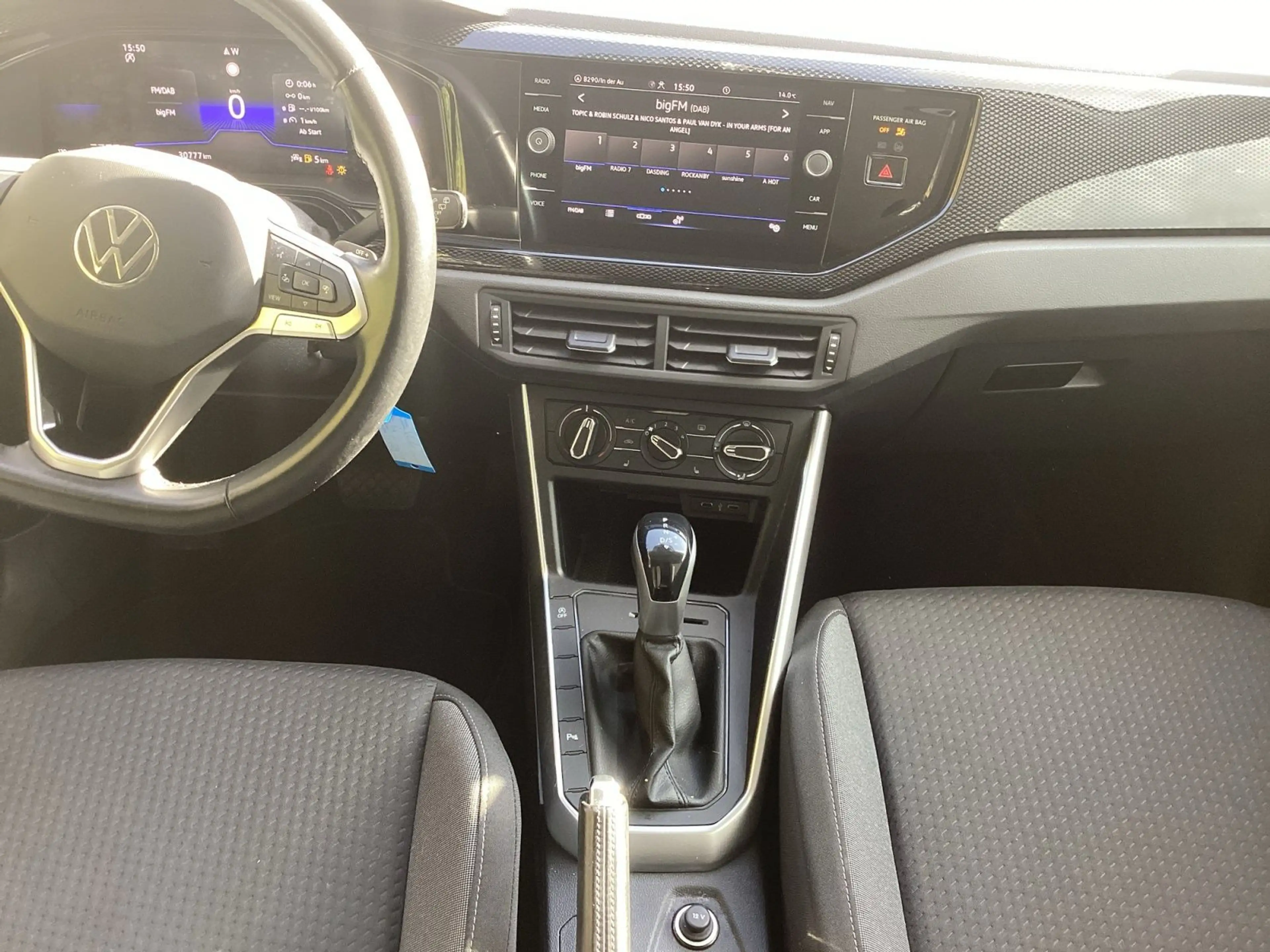 Volkswagen Polo 1.0 TSI DSG Life Navi LED Kamera — photo 12