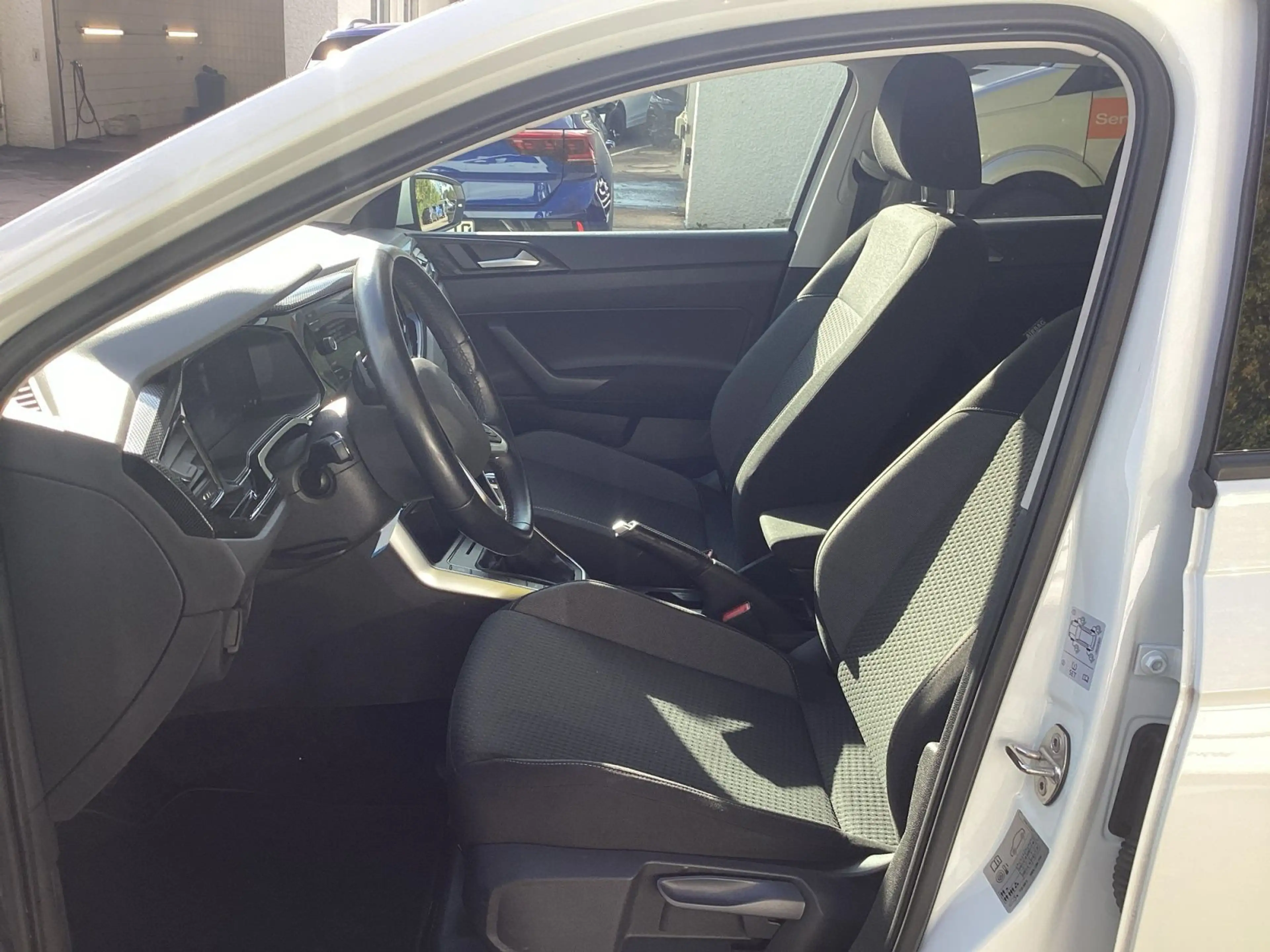 Volkswagen Polo 1.0 TSI DSG Life Navi LED Kamera — photo 10