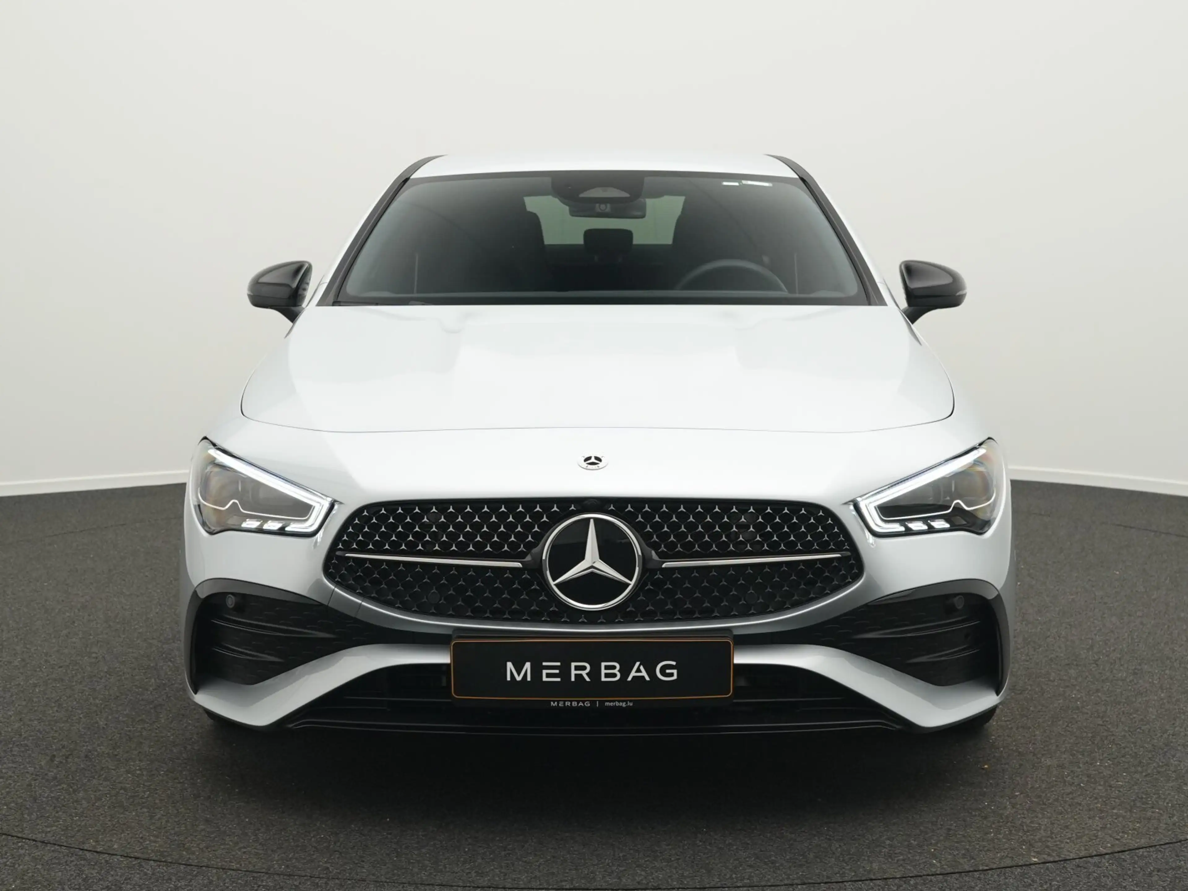 Mercedes-Benz CLA 200 CLA 200 AMG-Line Cpe Multi+Kamera+Night+19" Navi — photo 2