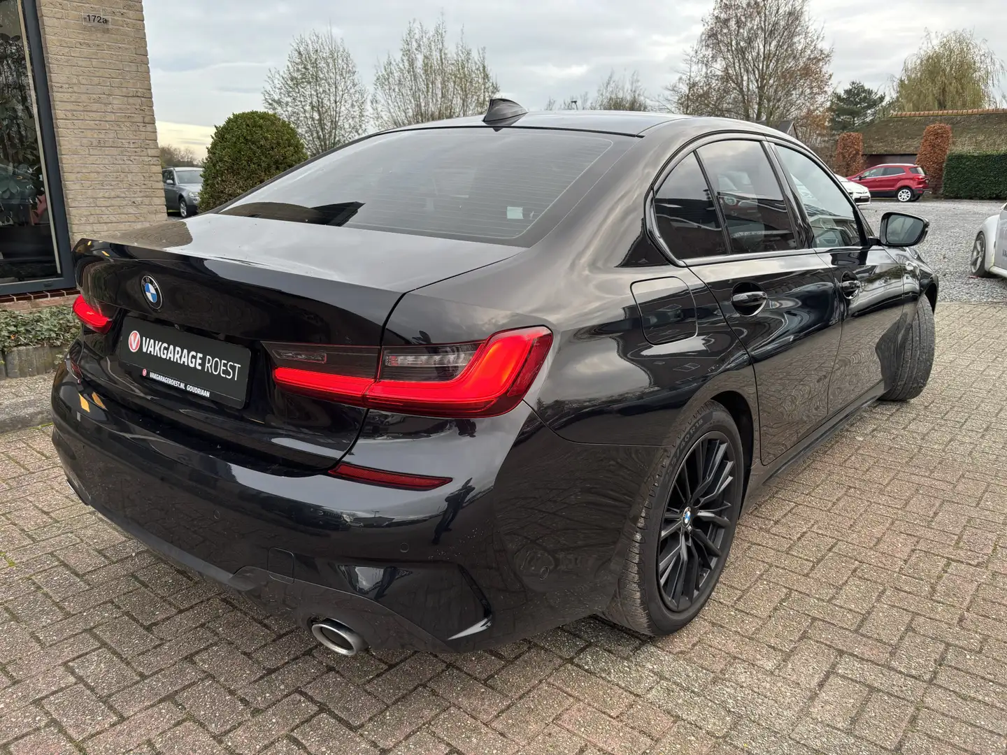 BMW 320 3-serie 320i High Executive M-Sport Nieuw model G2 Zwart - 2