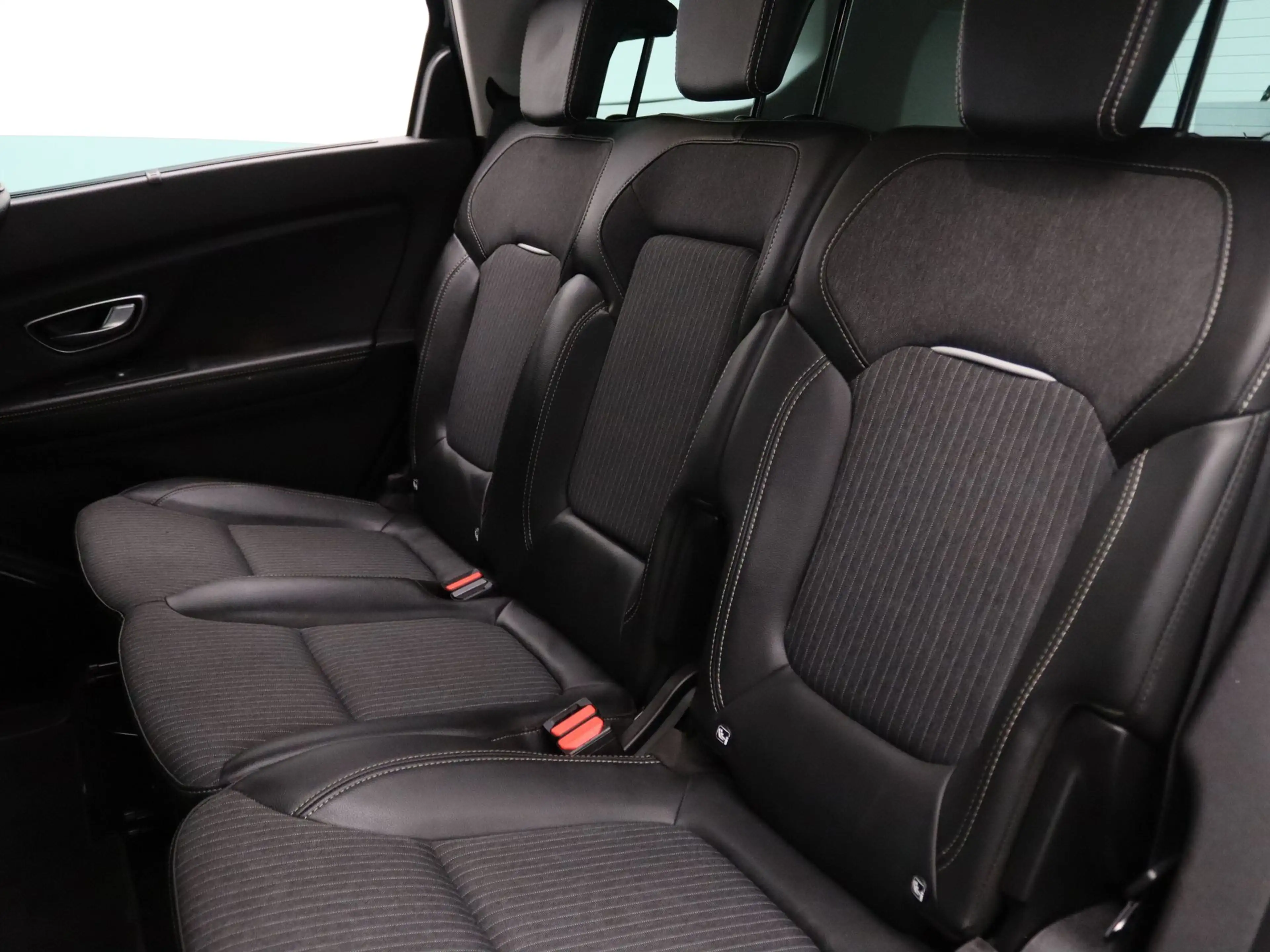 Renault Scenic 140pk TCe Intens Climate | Head-Up — photo 27