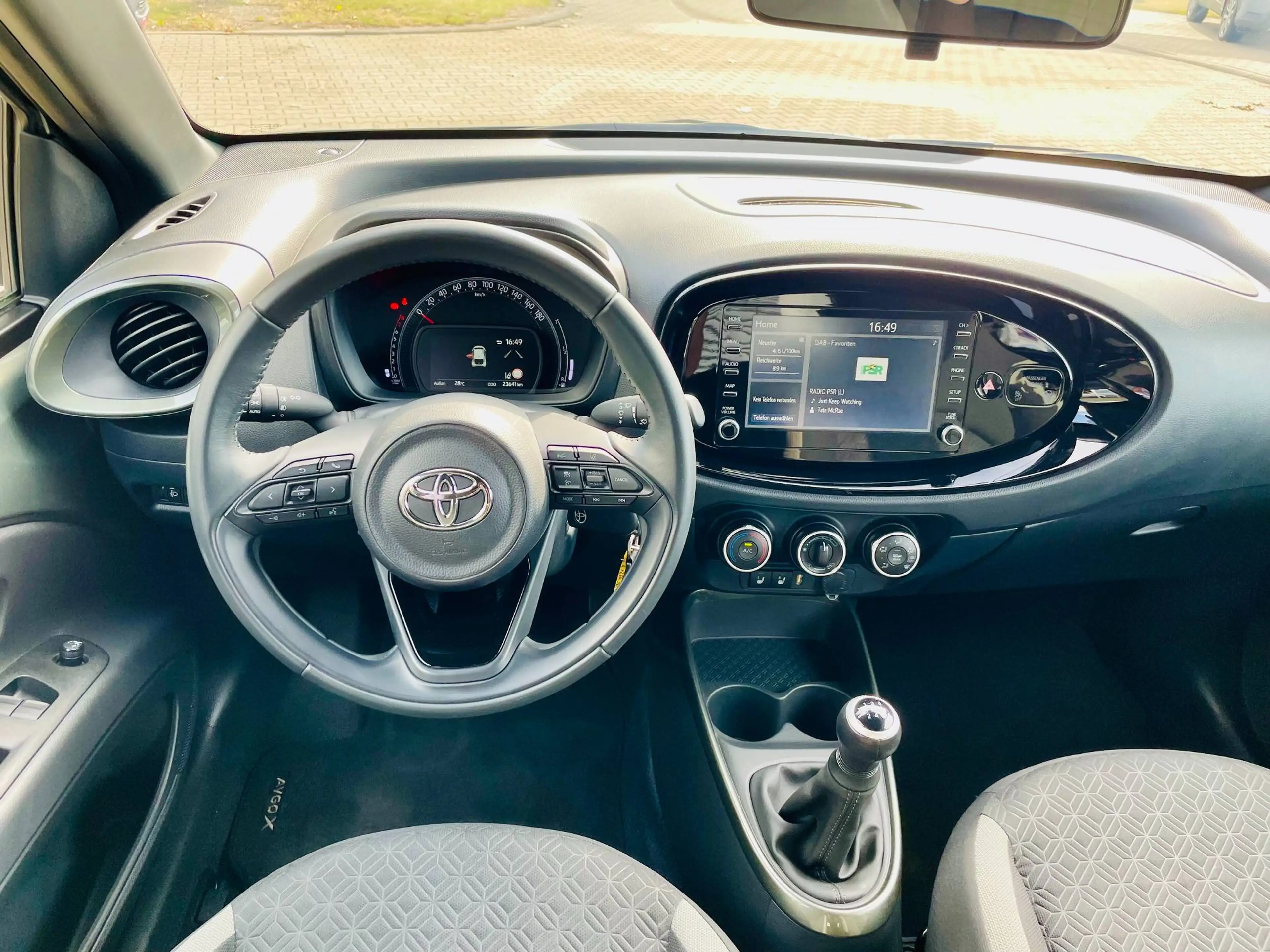 Toyota Aygo X Pulse BI-TONE*ACC*DAB*SH*KAMERA — photo 13