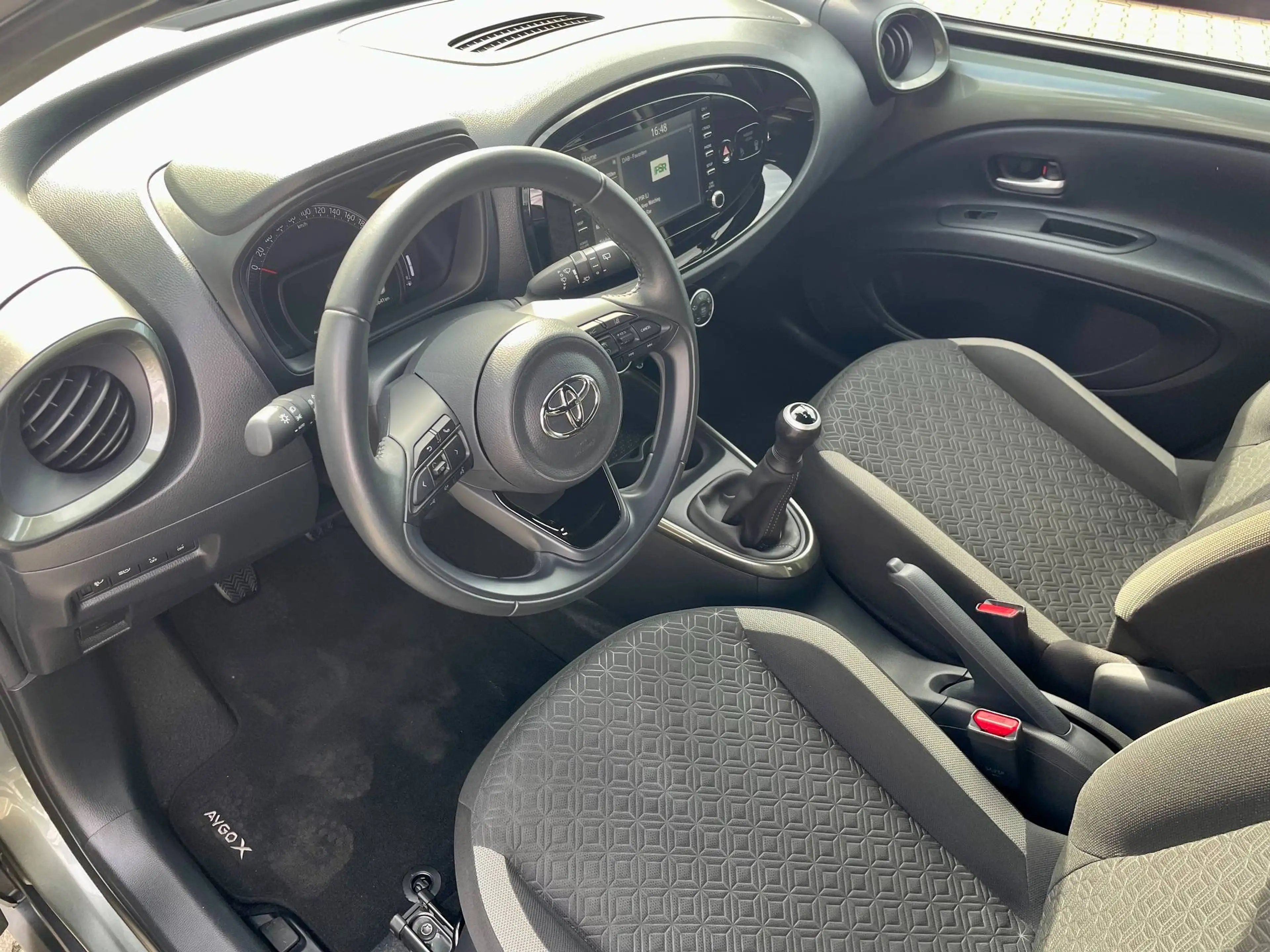 Toyota Aygo X Pulse BI-TONE*ACC*DAB*SH*KAMERA — photo 11