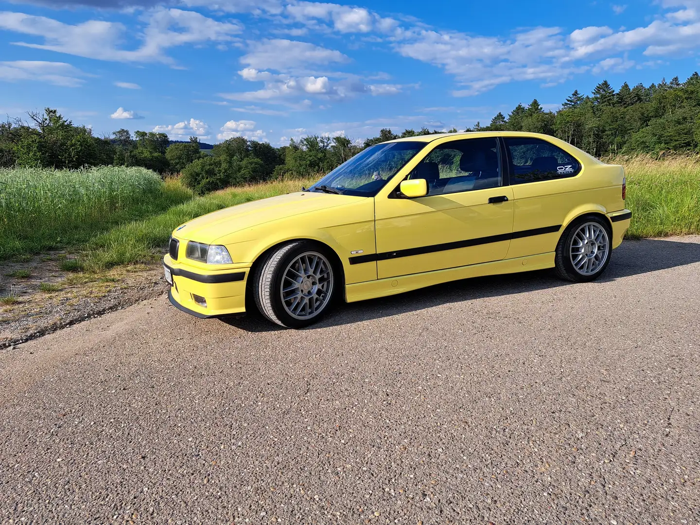 BMW 316 316i compact M - Paket Dakargelb 2 Gelb - 1