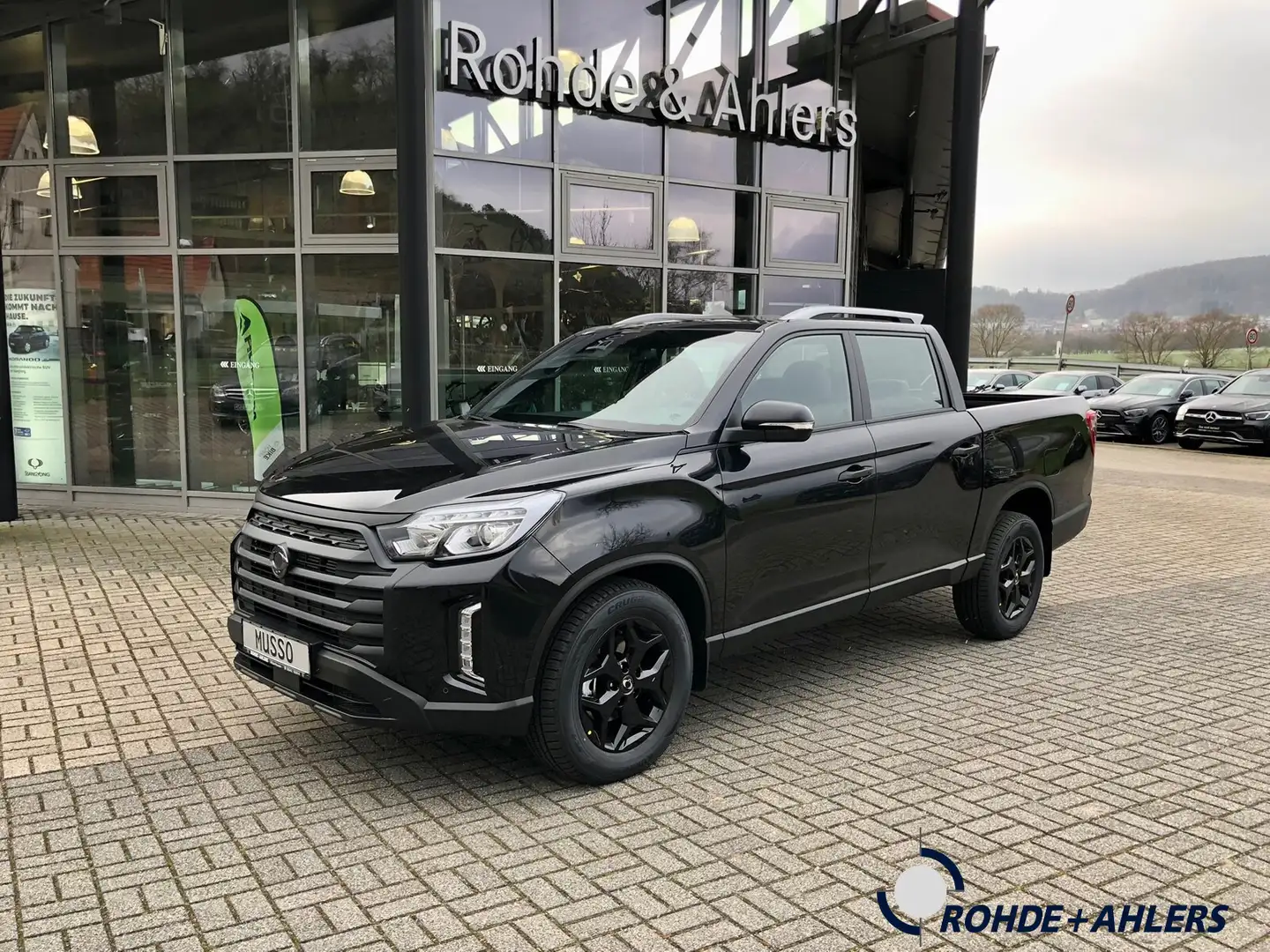 SsangYong Musso Musso Grand Blackline 2,2 4WD 18ZOLL ALU+SD+ SHD crna - 2