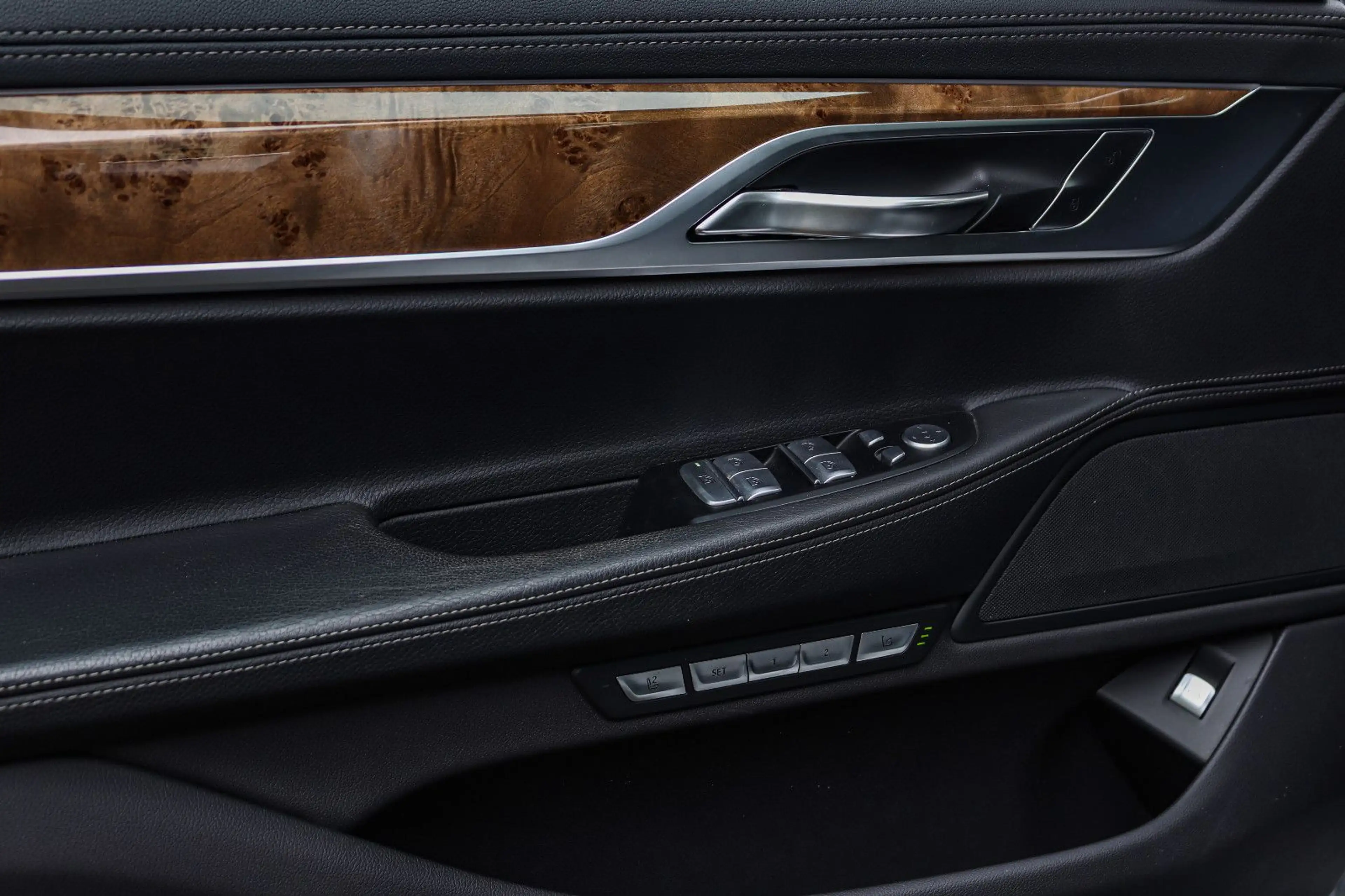 BMW 730 d xD*NIVEAUREG*LASER*SOFT*HUD*MASSAGE*KEYLESS — photo 10