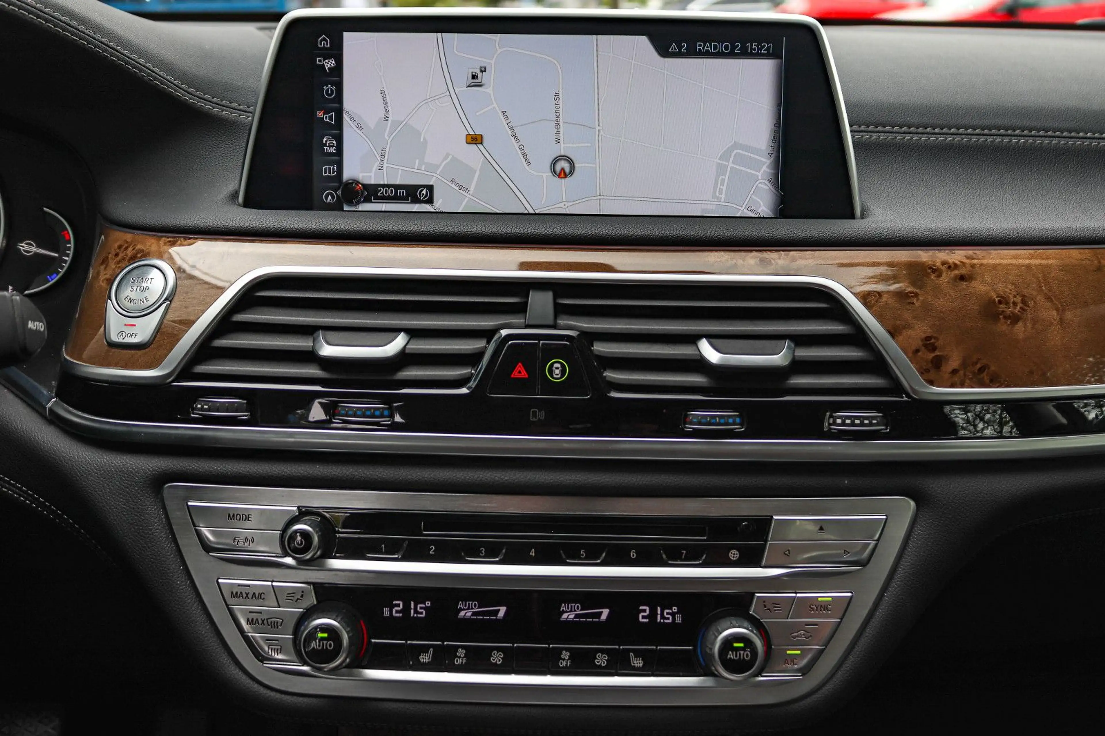 BMW 730 d xD*NIVEAUREG*LASER*SOFT*HUD*MASSAGE*KEYLESS — photo 15