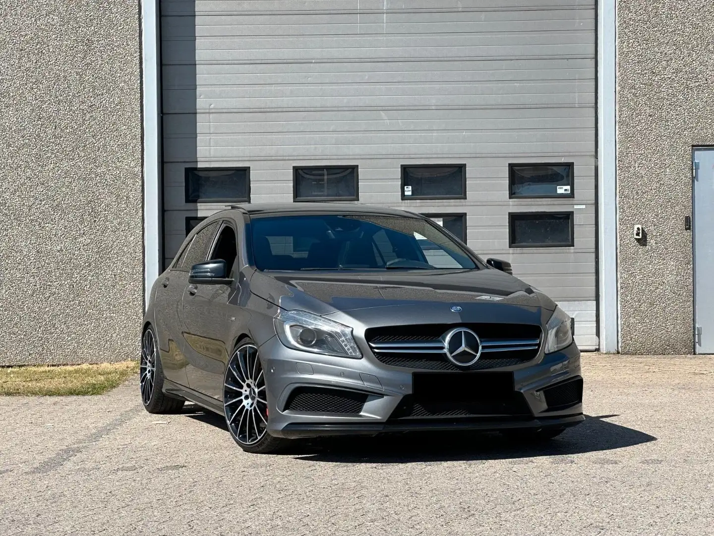Mercedes-Benz A 45 AMG A 45 AMG 4MATIC Aut. Grau - 2