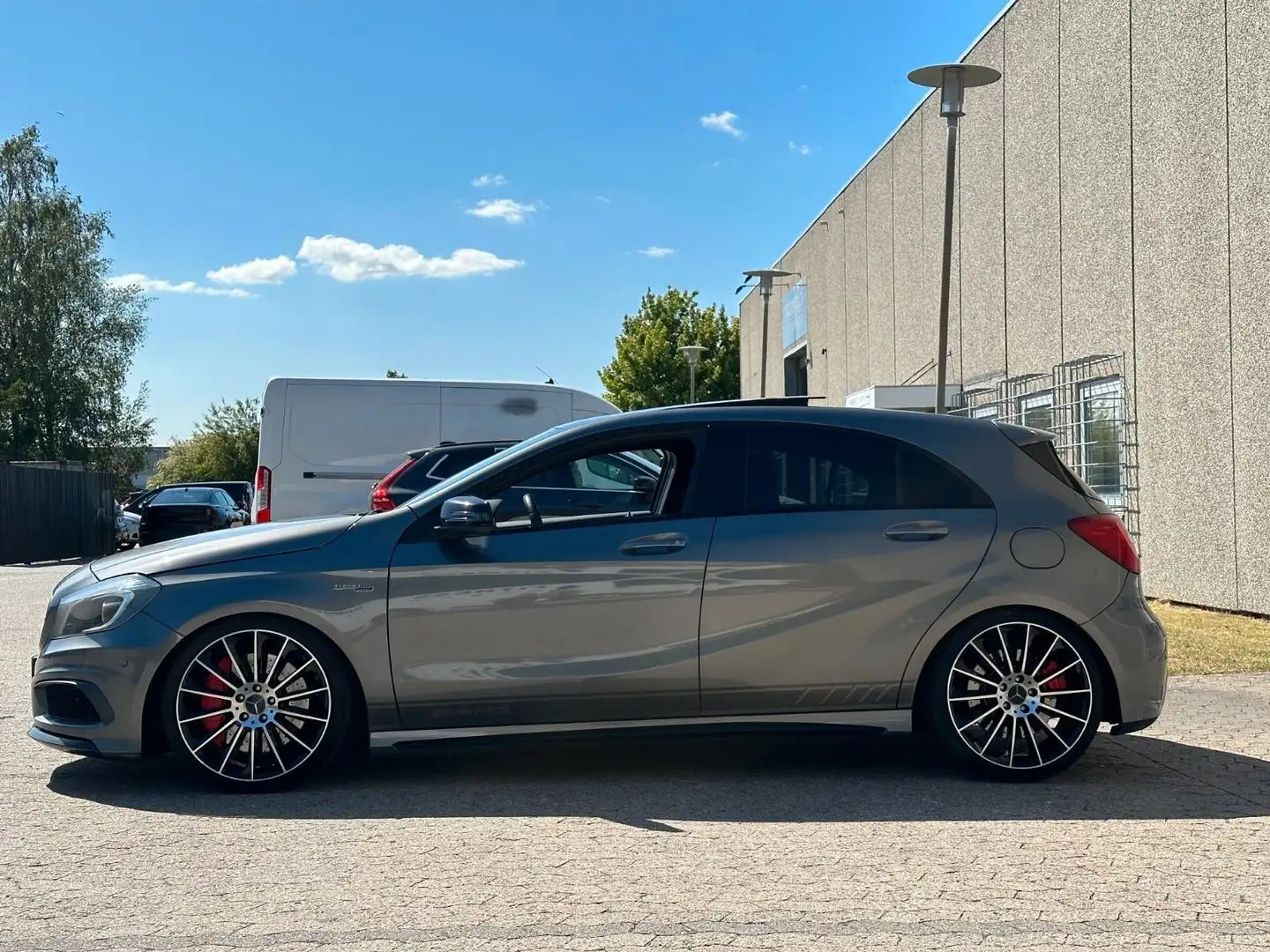 Mercedes-Benz A 45 AMG A 45 AMG 4MATIC Aut. Grau - 1