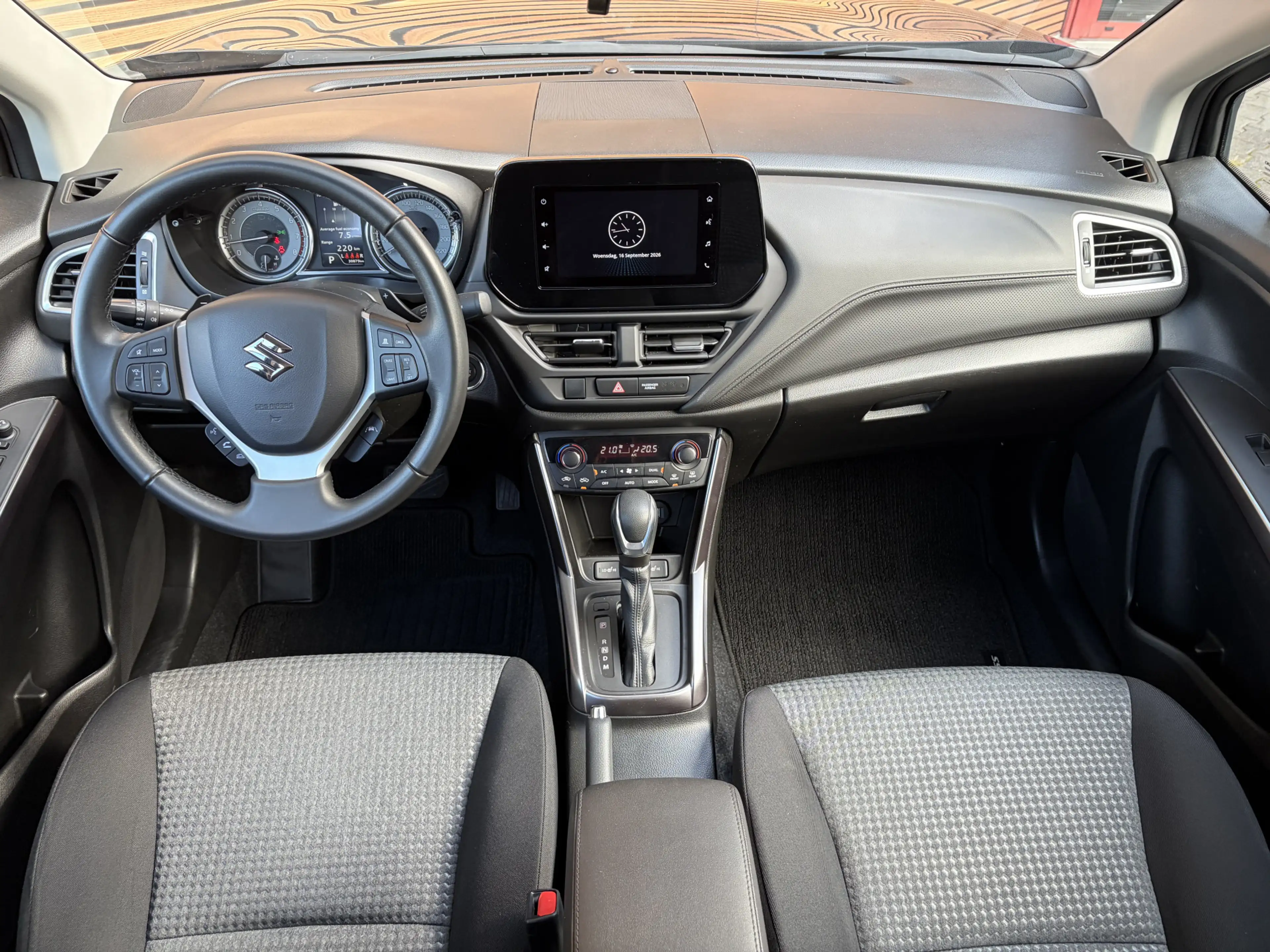 Suzuki S-Cross 1.5 Hybrid Select Afnb. Trekhaak / Adpt. Cruise / — photo 2