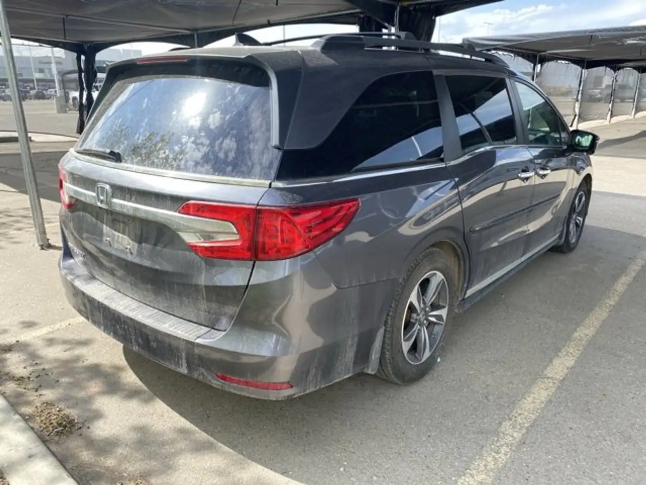 Honda Odyssey снимка Honda Odyssey