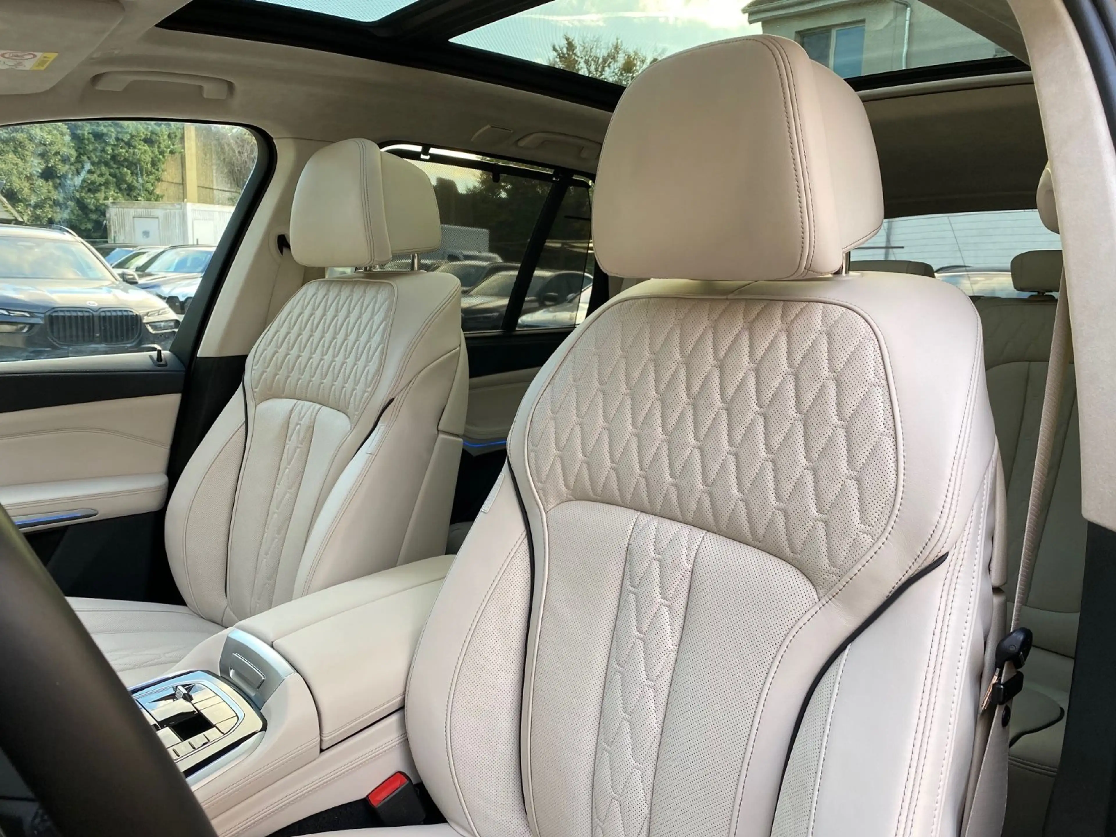 BMW X5 xDr45e M Sport PANO-SKY*AHK*Massage*Softclose — photo 7