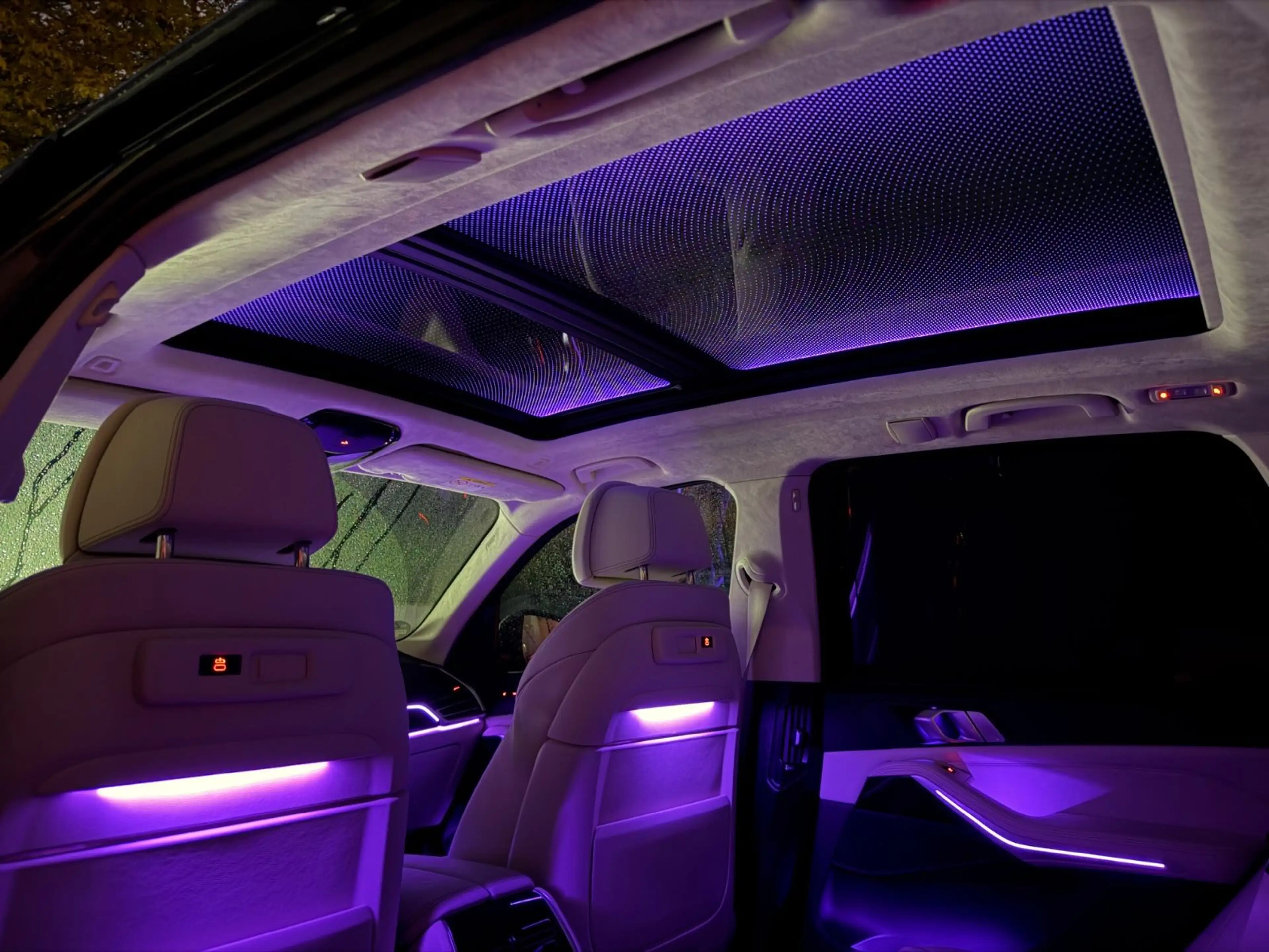 BMW X5 xDr45e M Sport PANO-SKY*AHK*Massage*Softclose — photo 5