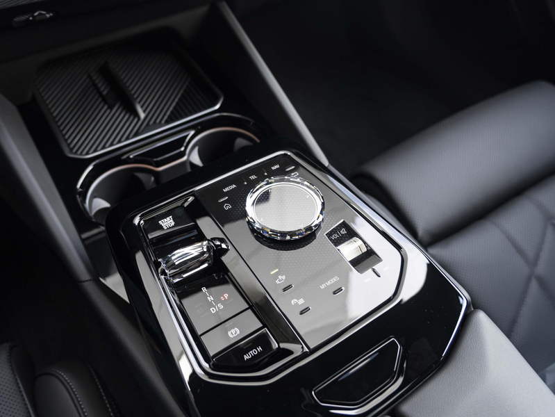 BMW 550 5 serie Touring 550e xDrive M Sportpakket Pro | In — photo 12