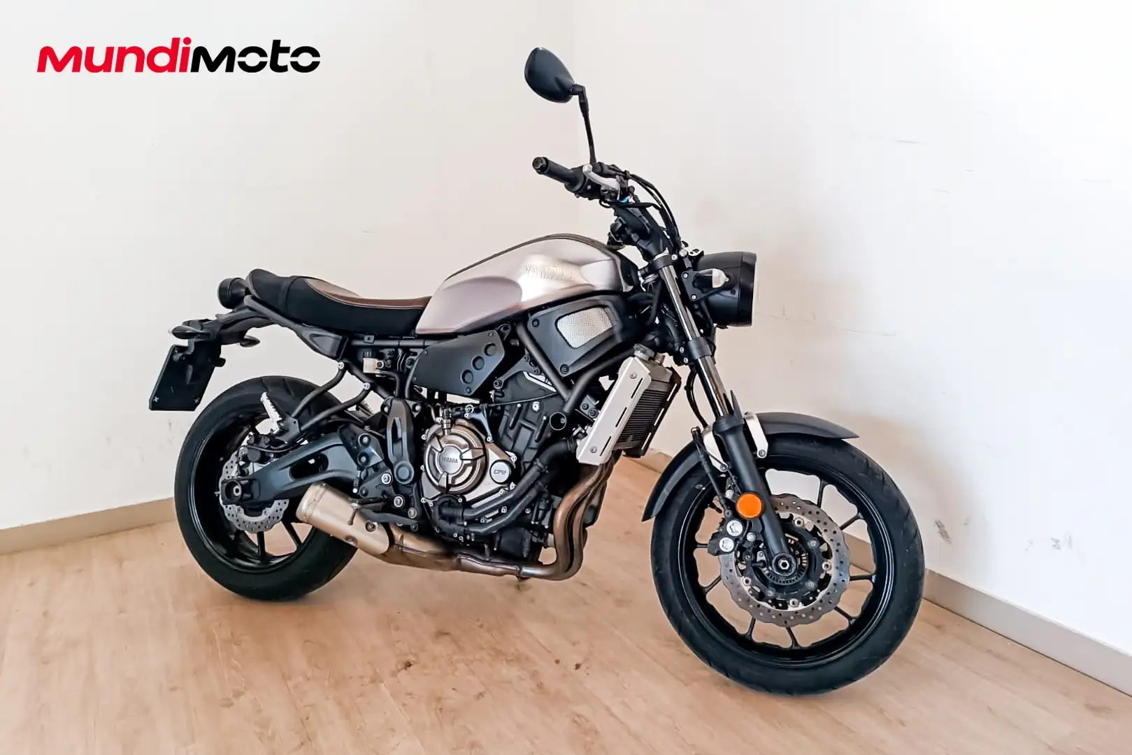Yamaha XSR 700 - 2