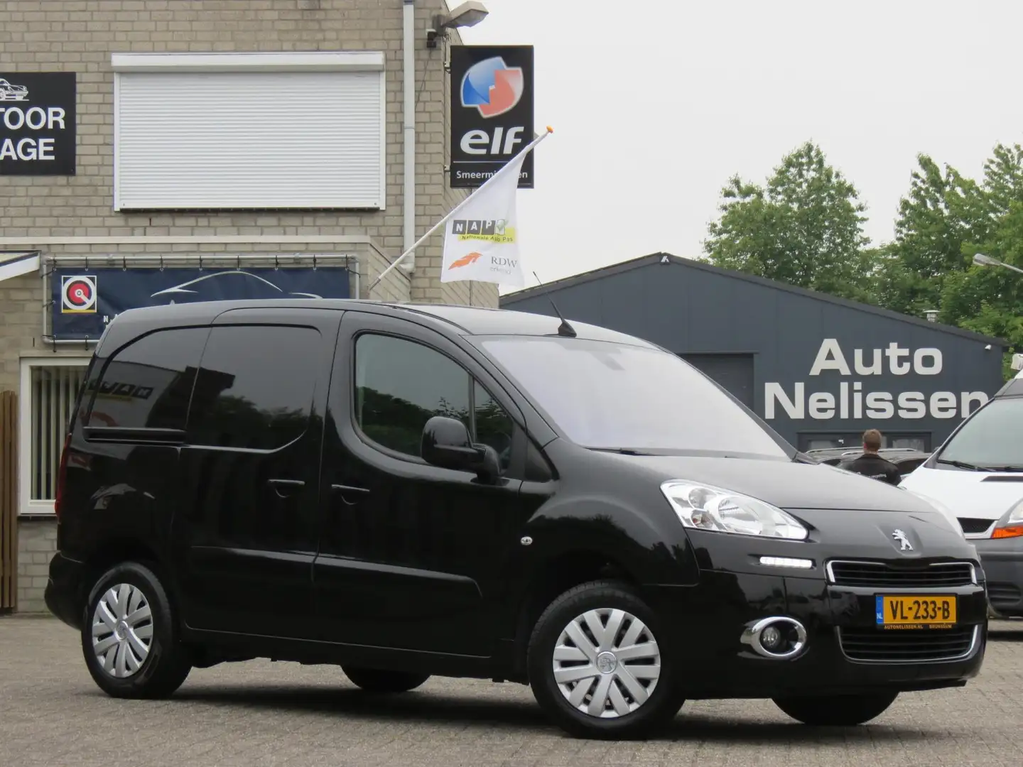 Peugeot Partner 120 1.6 e-HDI L1 Navteq | NAVI | AIRCO | CRUISE CO Zwart - 2