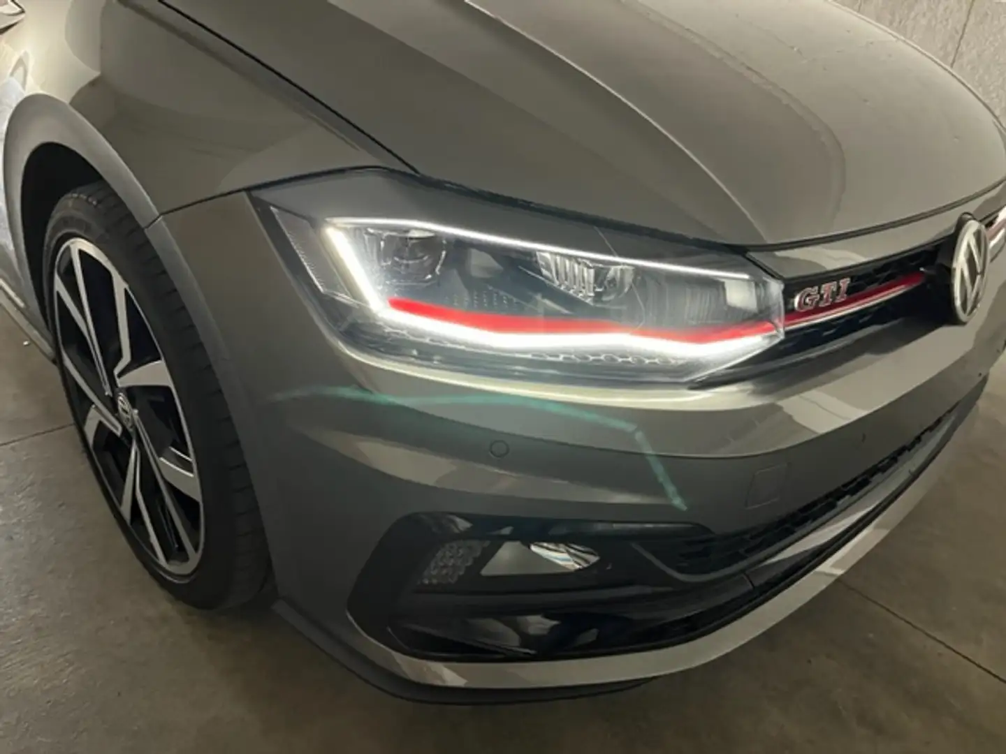 Volkswagen Polo GTI Polo 5p 2.0 tsi GTI 200cv dsg Grau - 2
