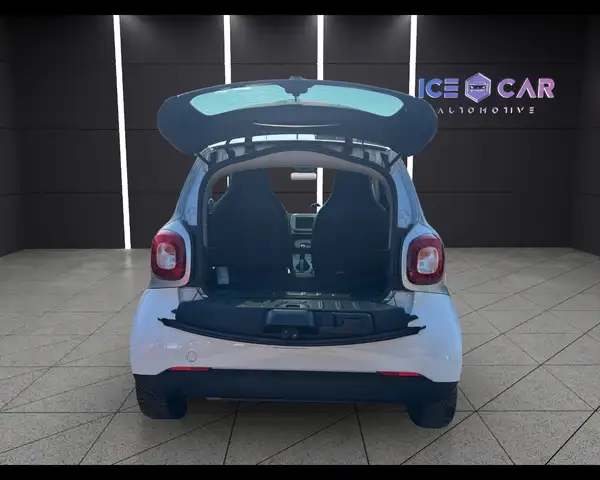 Smart Fortwo view 18